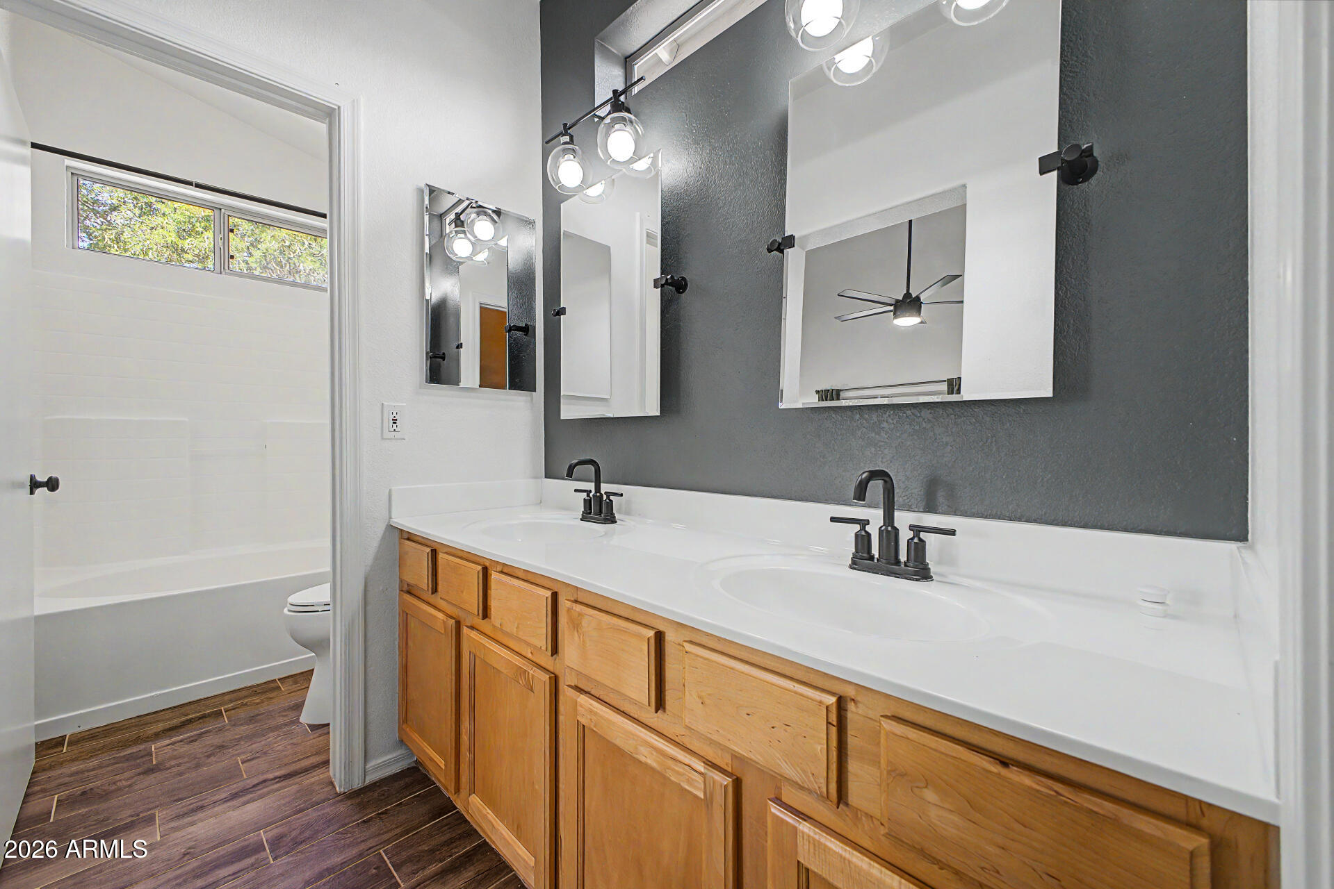 ANTHEM UNIT 5 AMD - Residential