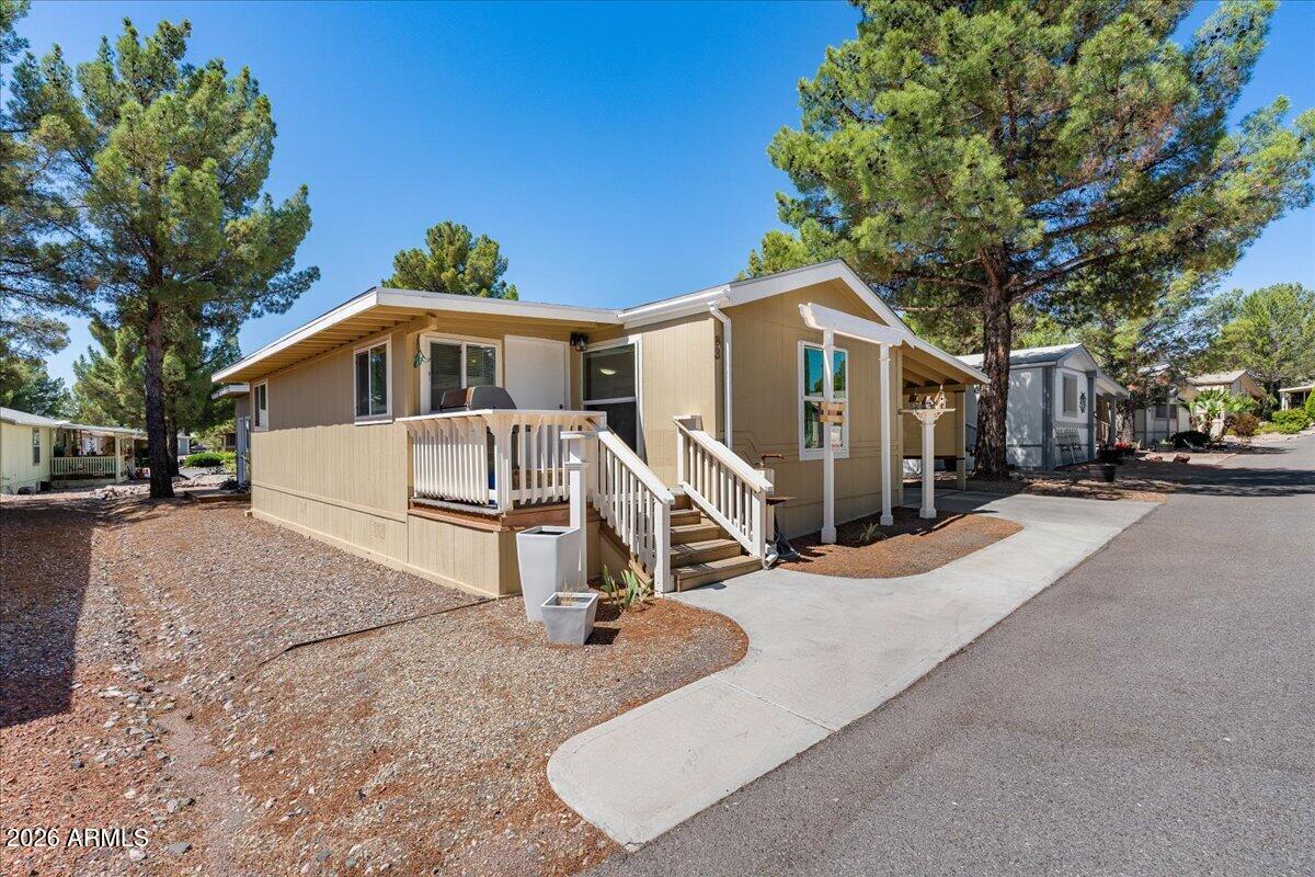2050 W State Route 89A Highway 63