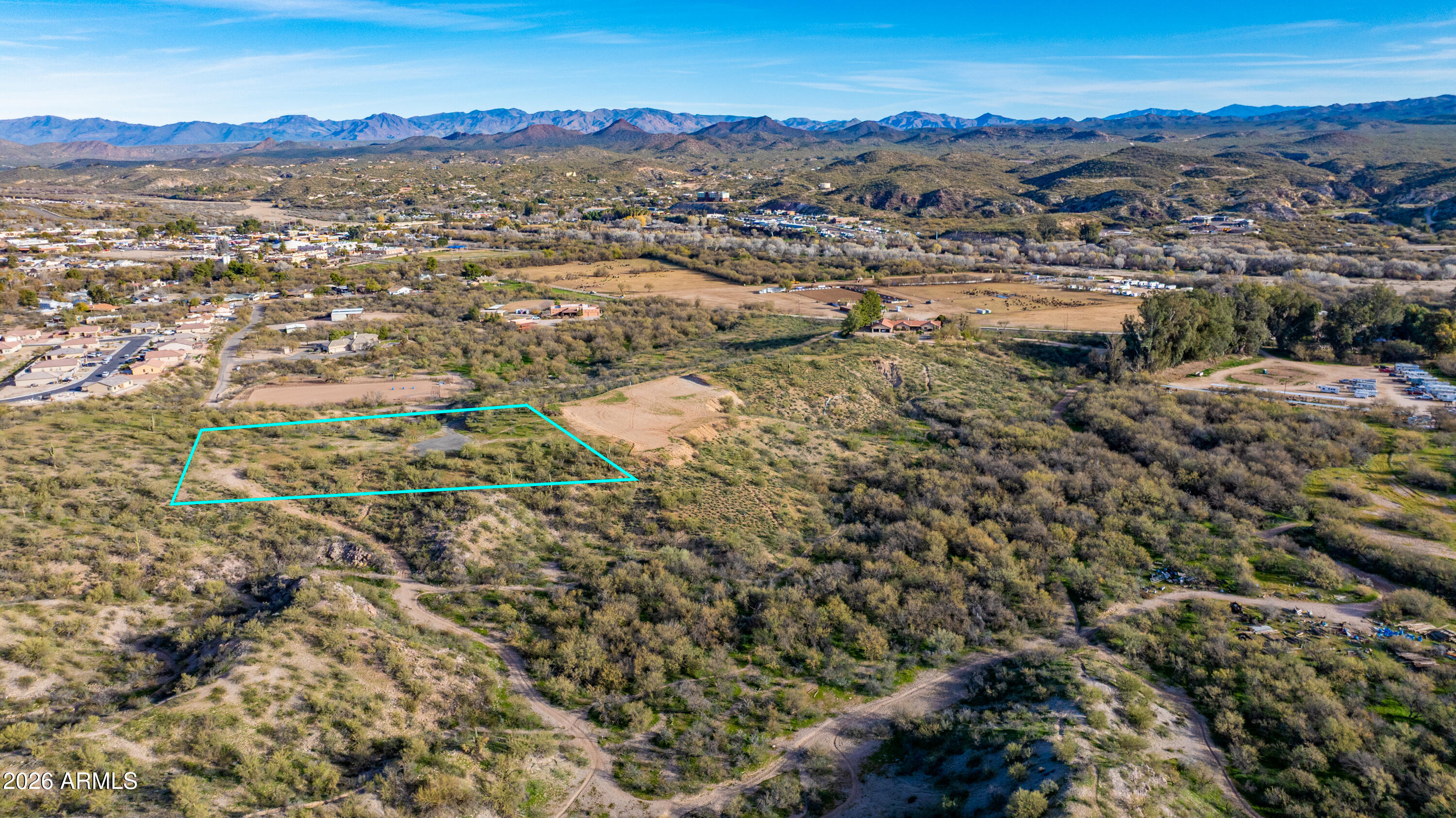 215 S HOWARD Court -