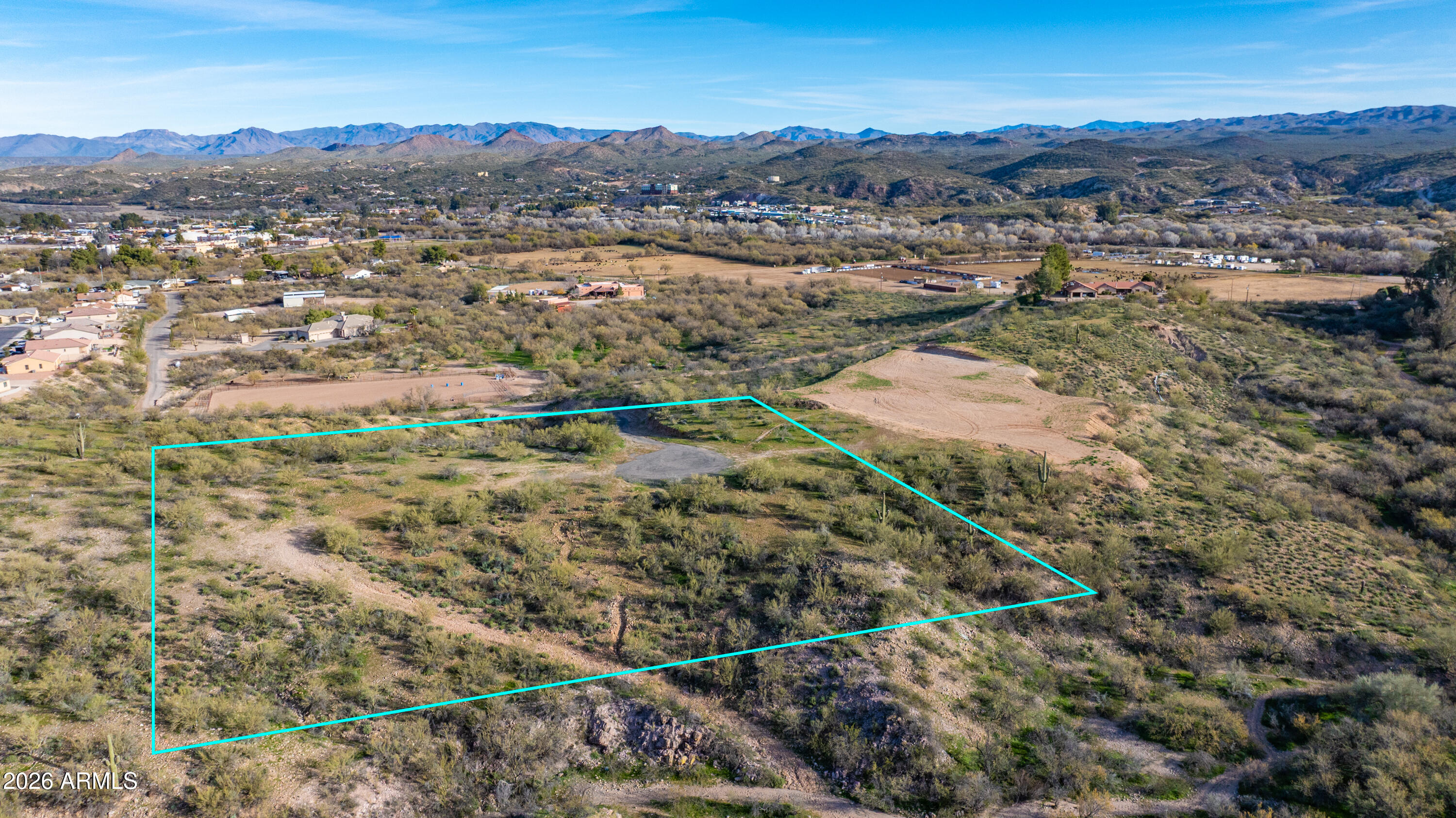 215 S HOWARD Court -