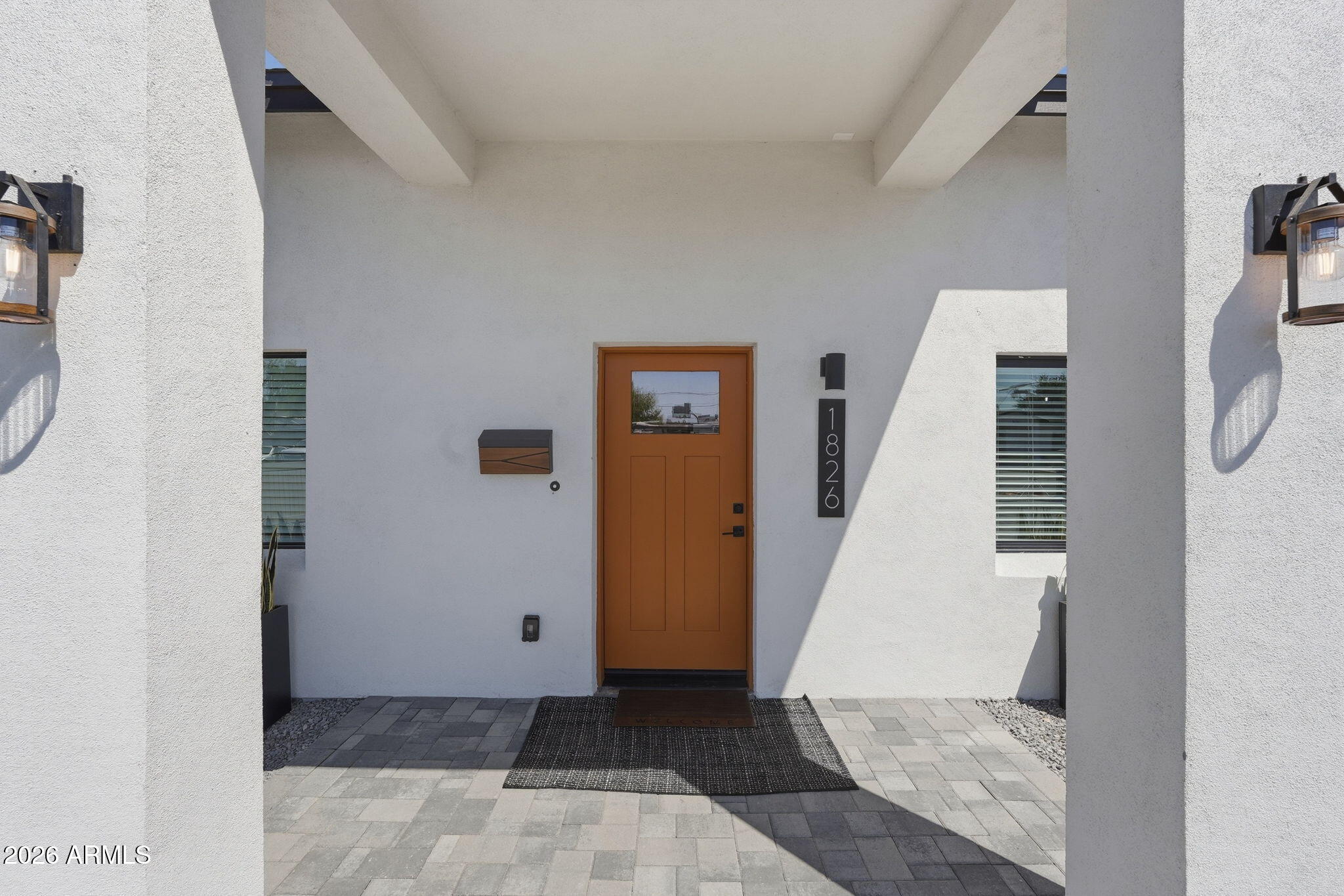 1826 E Whitton Avenue