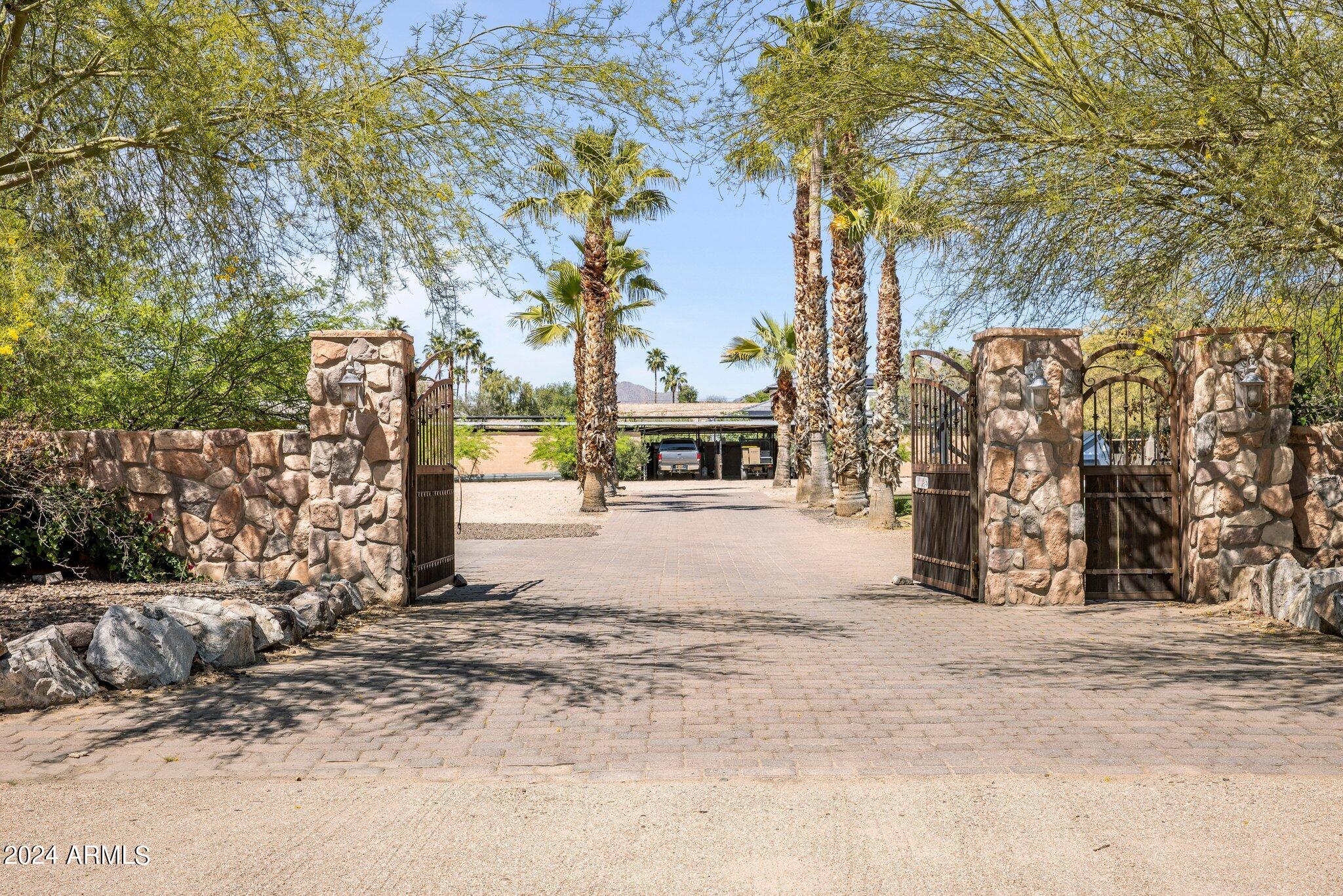 Scottsdale, Arizona 85259, United States, 6 Bedrooms Bedrooms, ,4 BathroomsBathrooms,Residential,Pending,61155