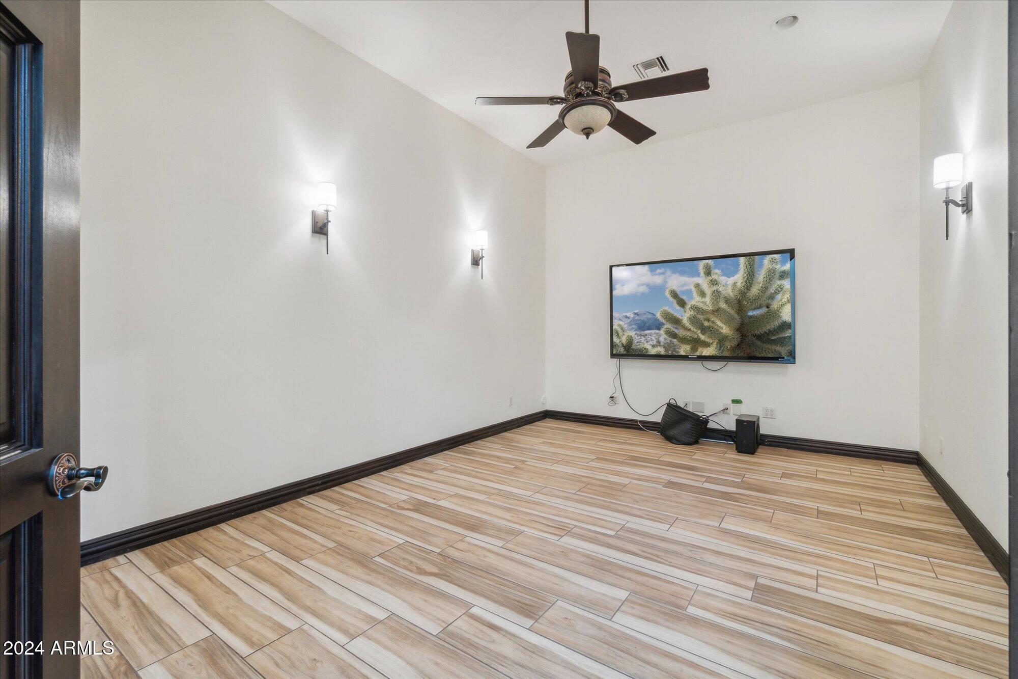 Scottsdale, Arizona 85259, United States, 6 Bedrooms Bedrooms, ,4 BathroomsBathrooms,Residential,Pending,61155