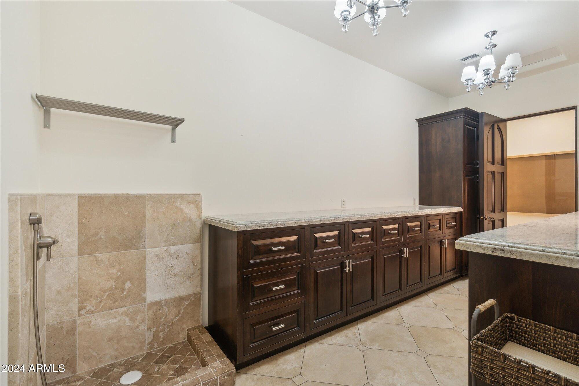 Scottsdale, Arizona 85259, United States, 6 Bedrooms Bedrooms, ,4 BathroomsBathrooms,Residential,Pending,61155