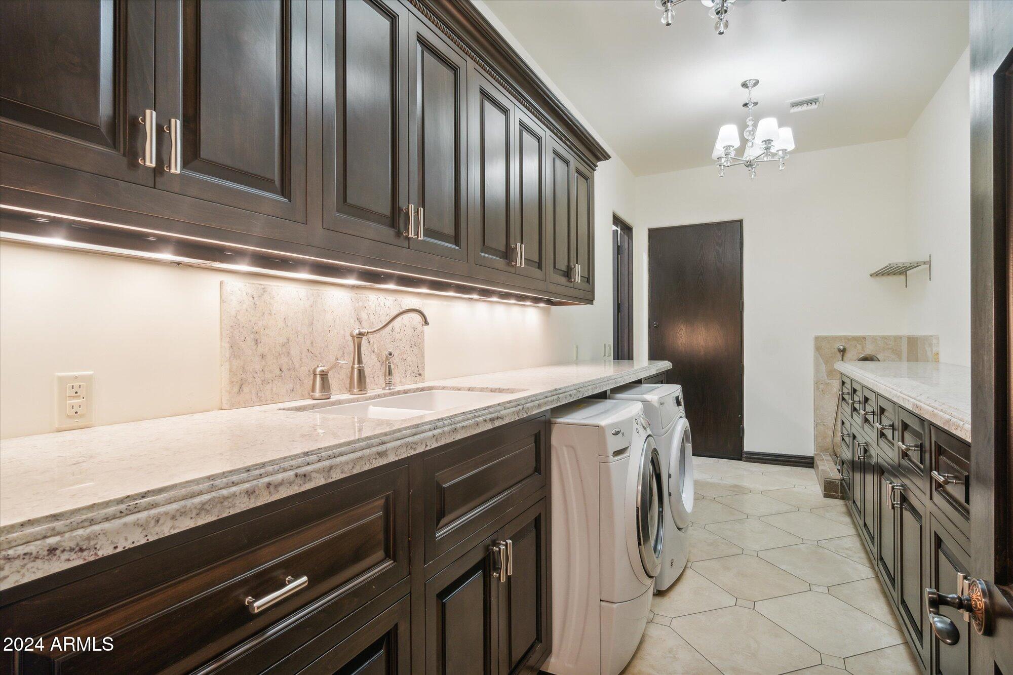 Scottsdale, Arizona 85259, United States, 6 Bedrooms Bedrooms, ,4 BathroomsBathrooms,Residential,Pending,61155