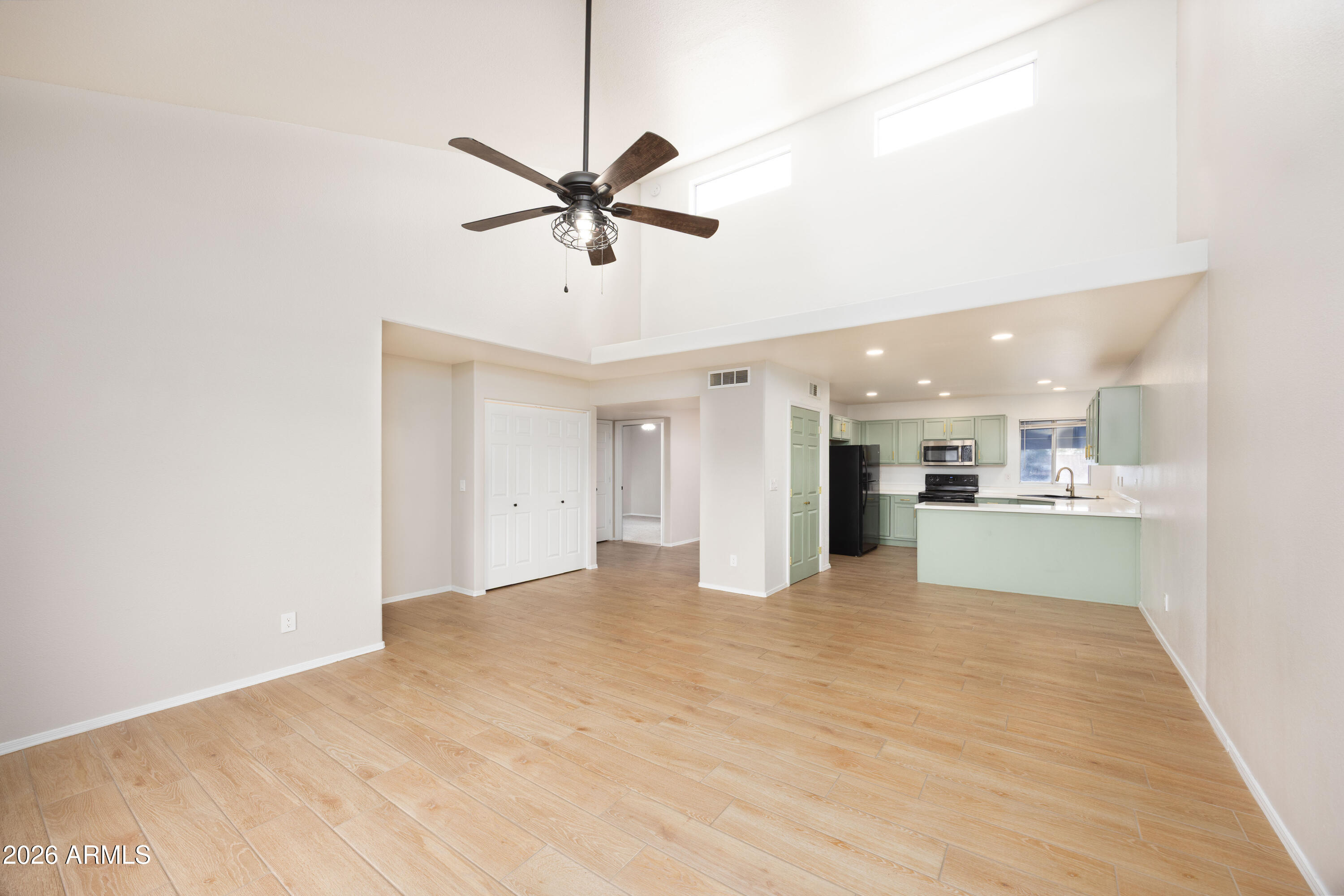 220 N 22ND Place 2094