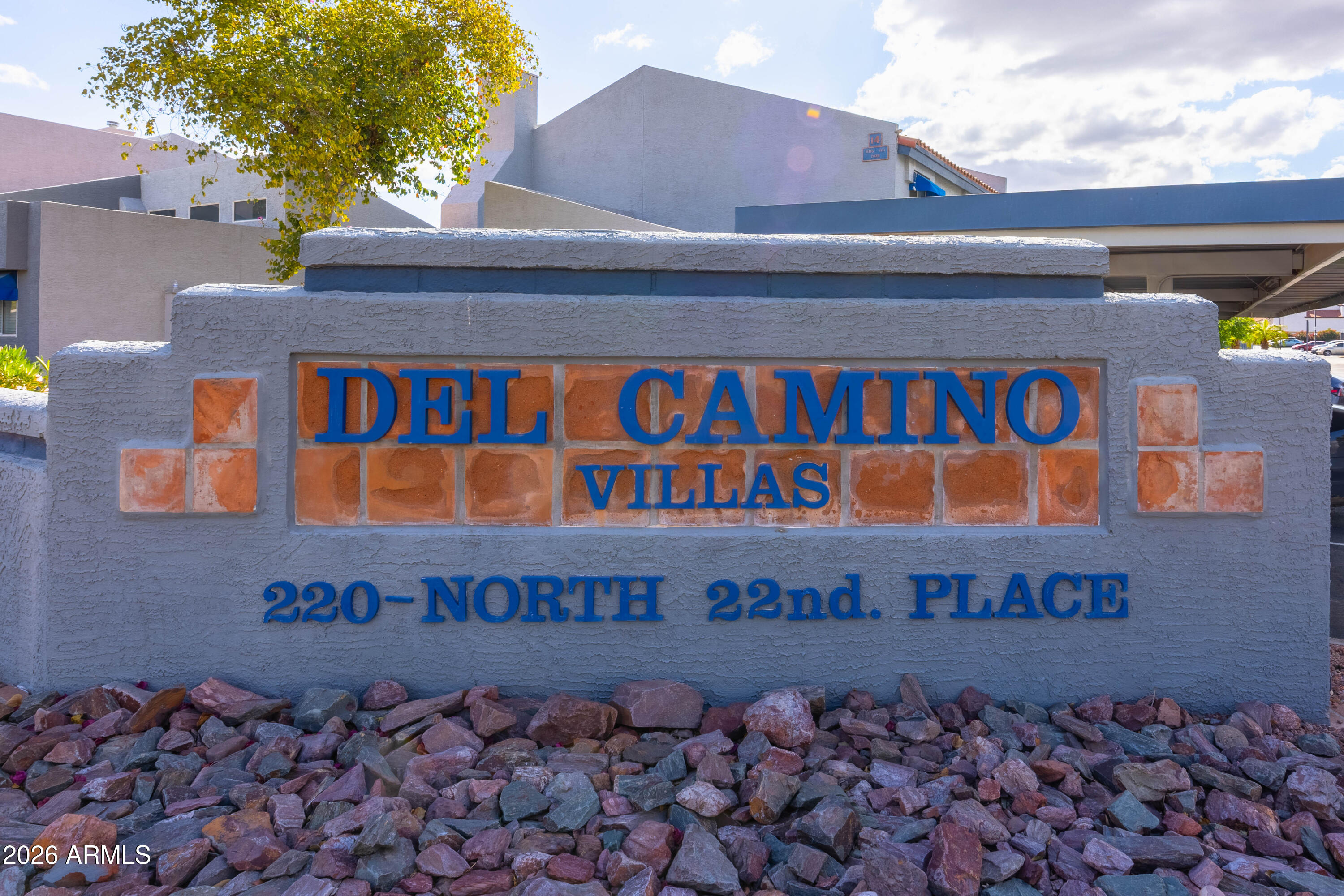 220 N 22ND Place 2094