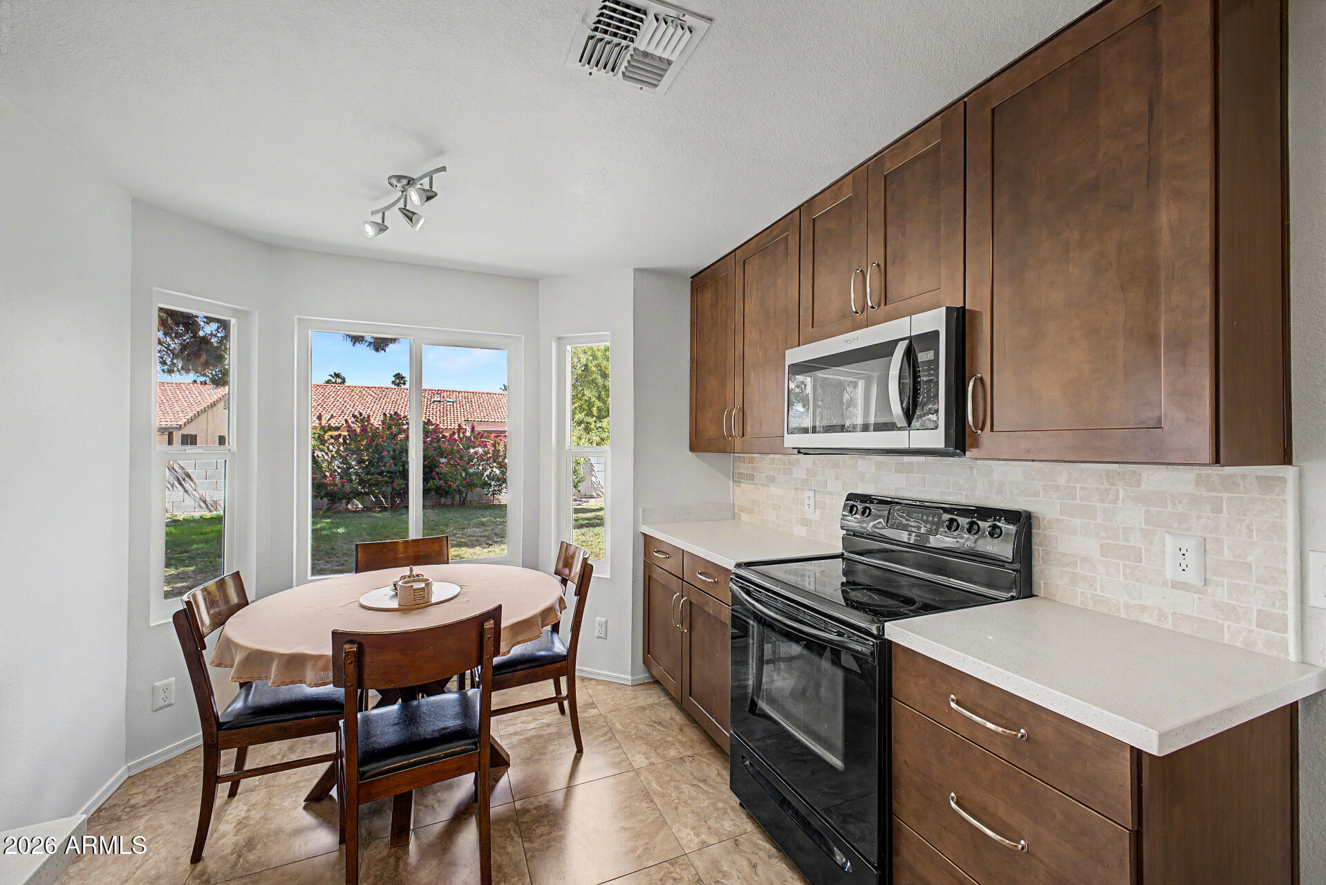 1238 W SEASHORE Drive