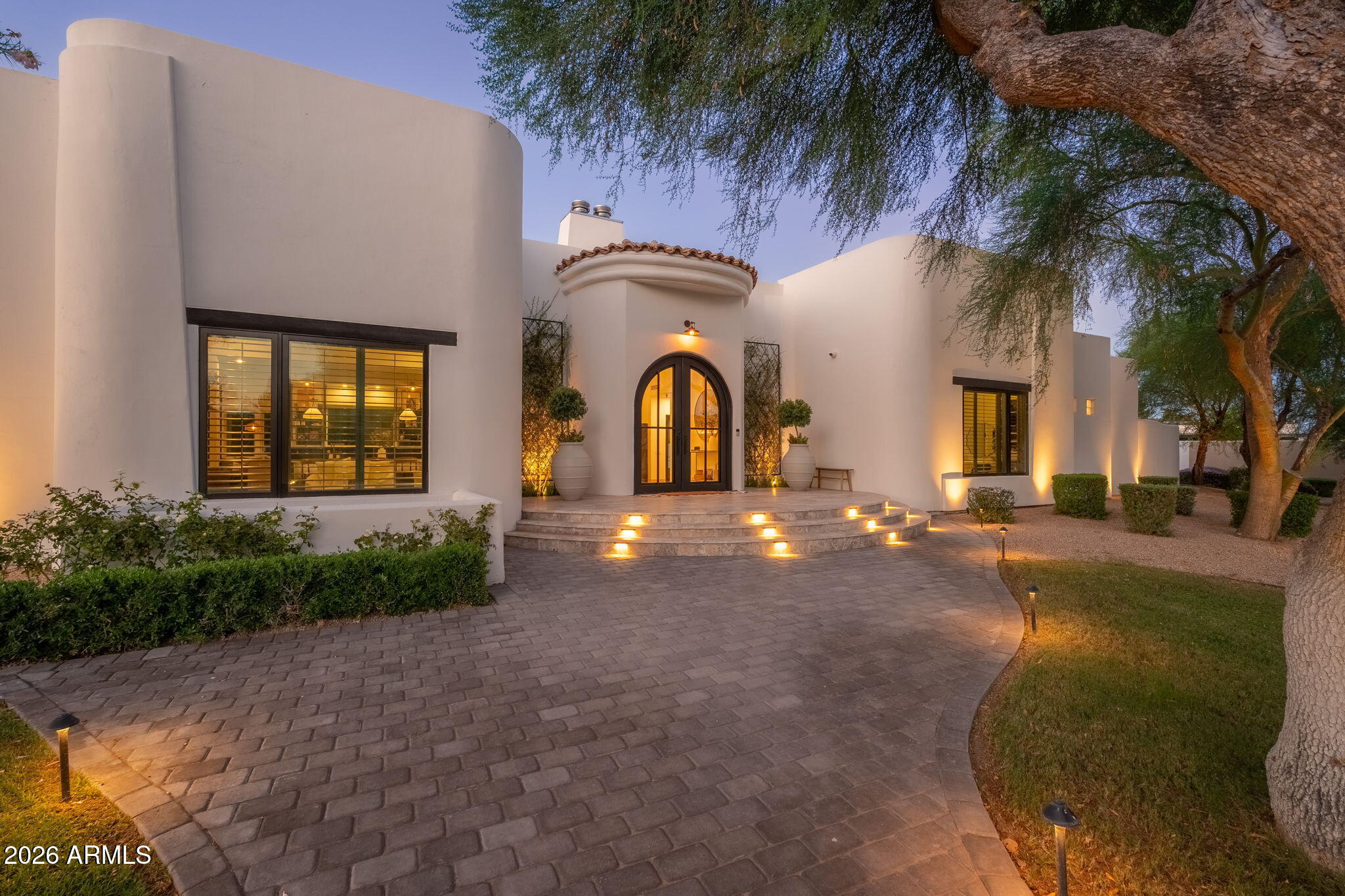 1225 E WARNER Road 15