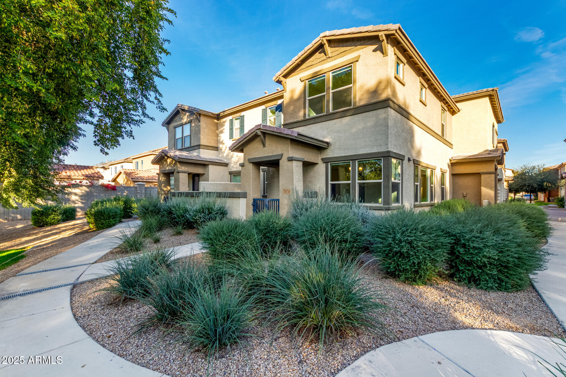 14870 W ENCANTO Boulevard 1074