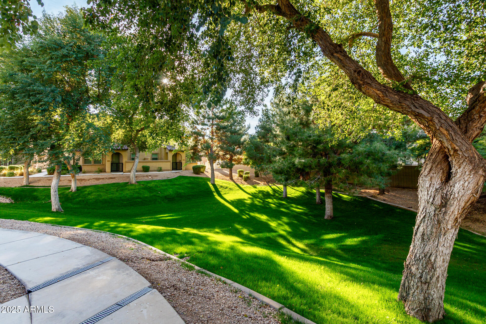 14870 W ENCANTO Boulevard 1074