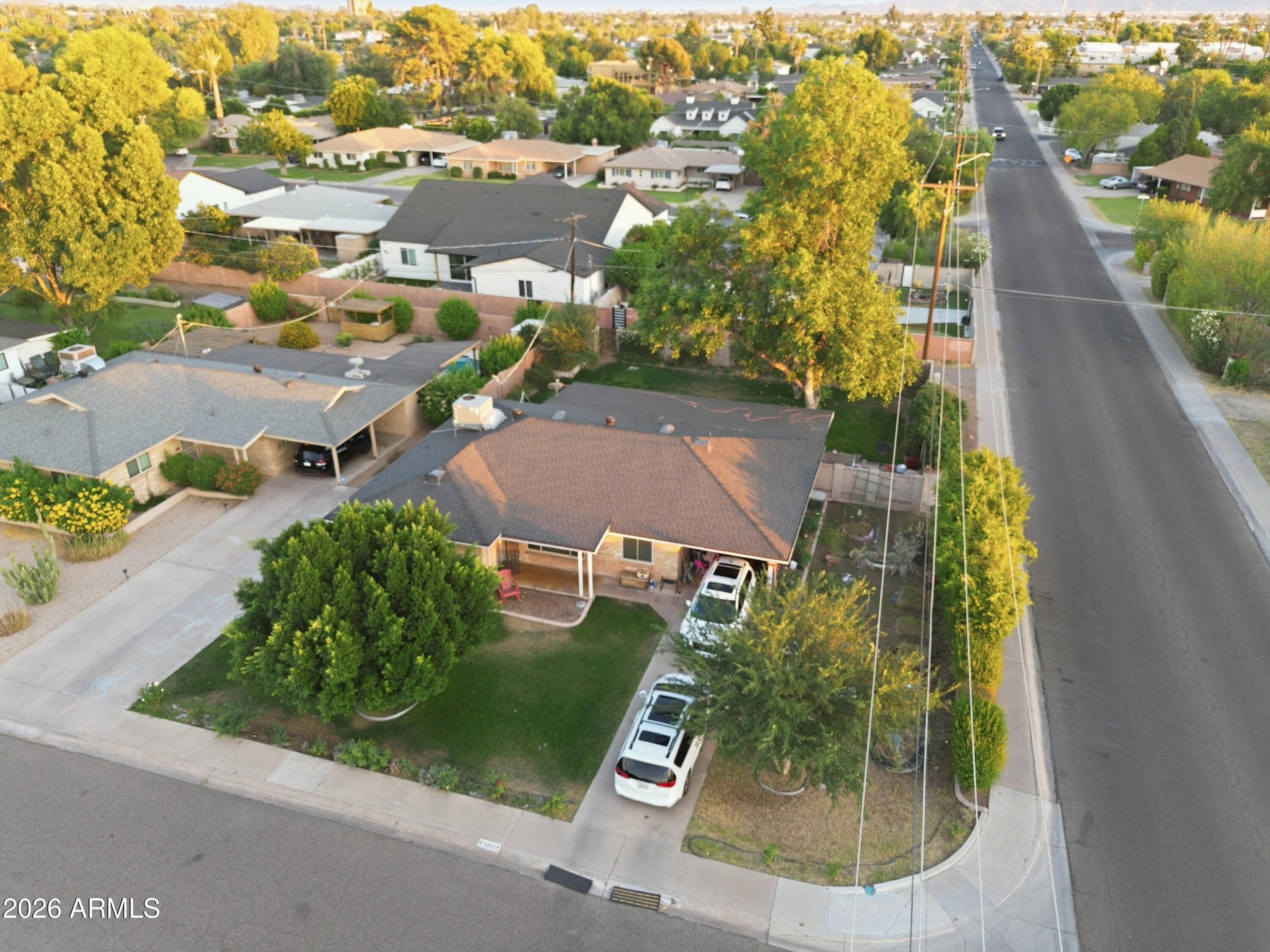 3801 E AMELIA Avenue