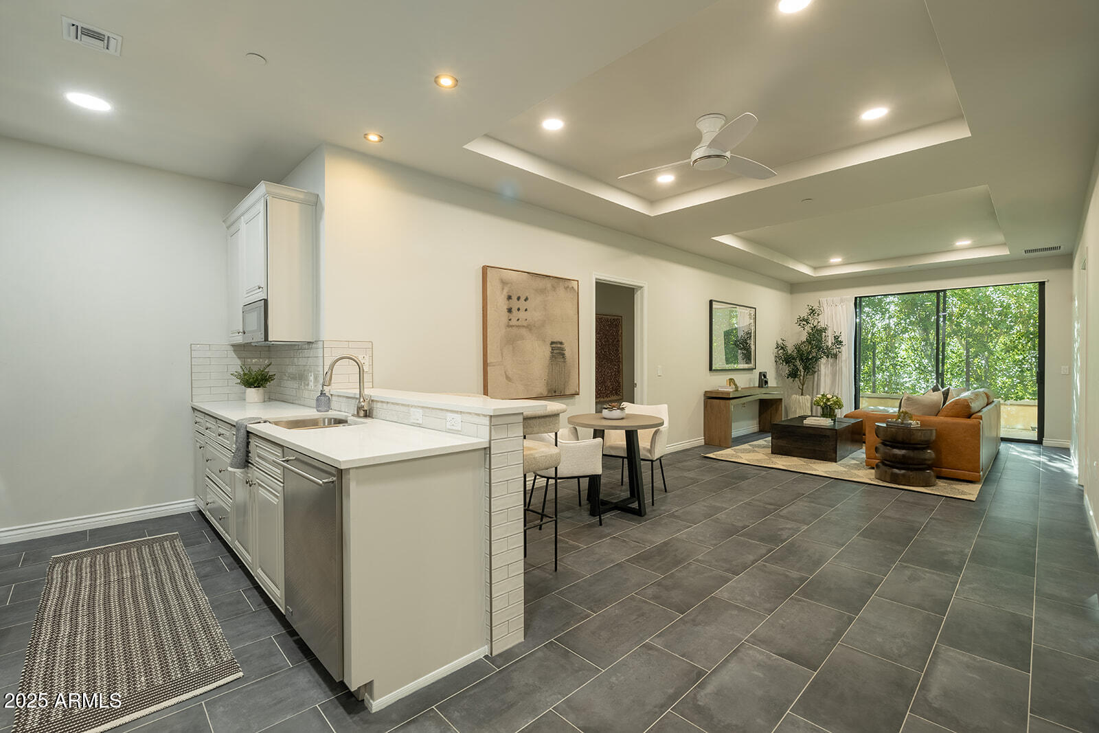 6803 E MAIN Street 1110