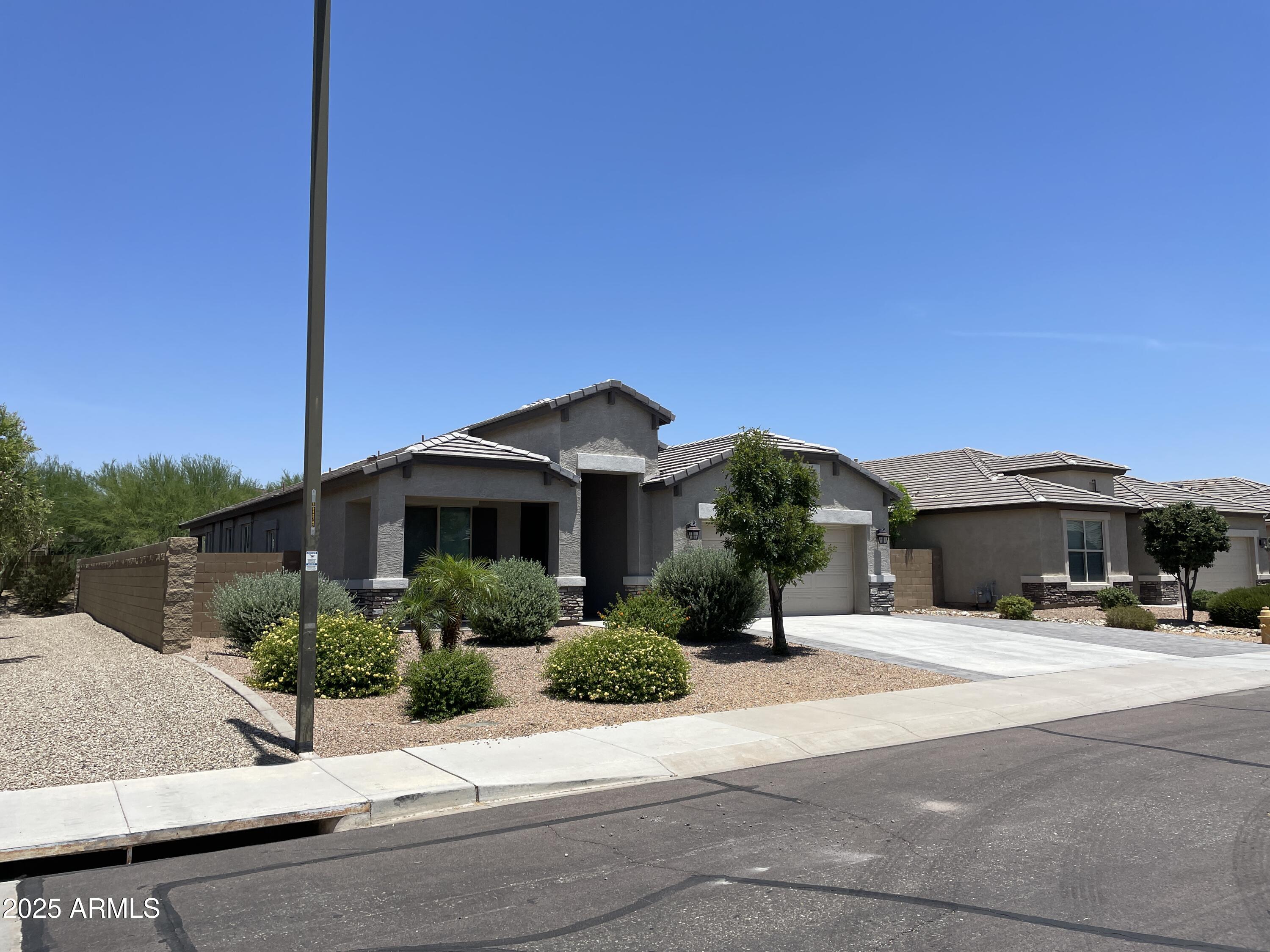 13572 W PASO Trail