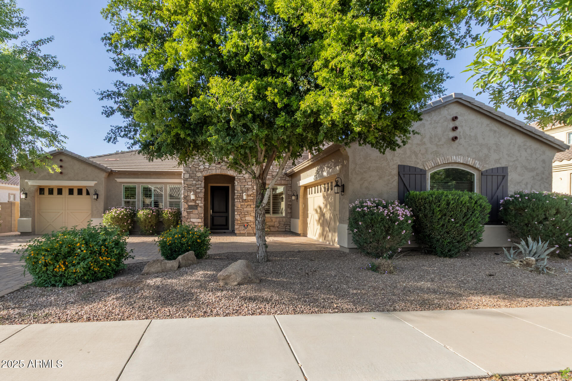 22290 E ESCALANTE Road