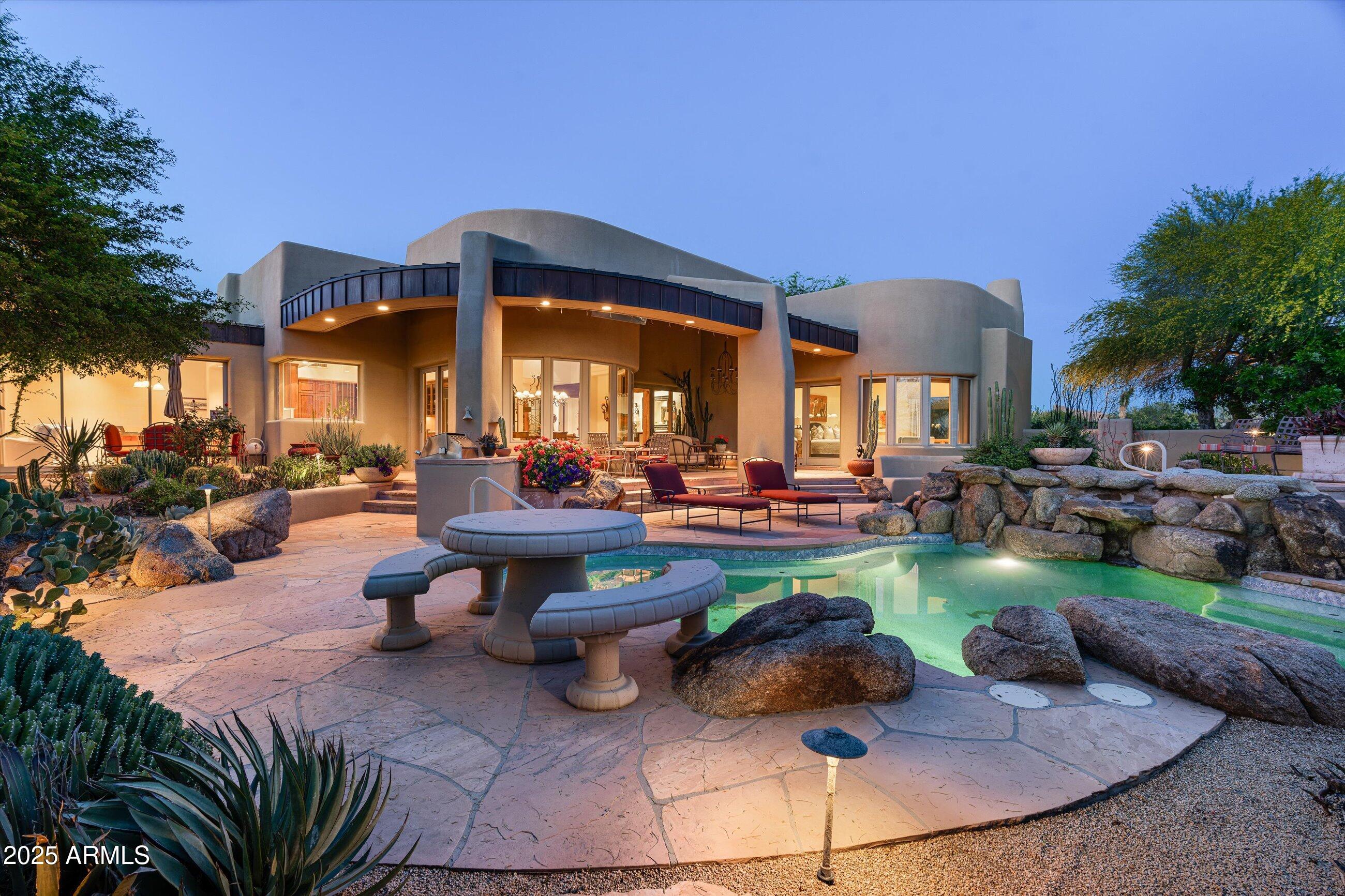 10822 E PROSPECT POINT Drive