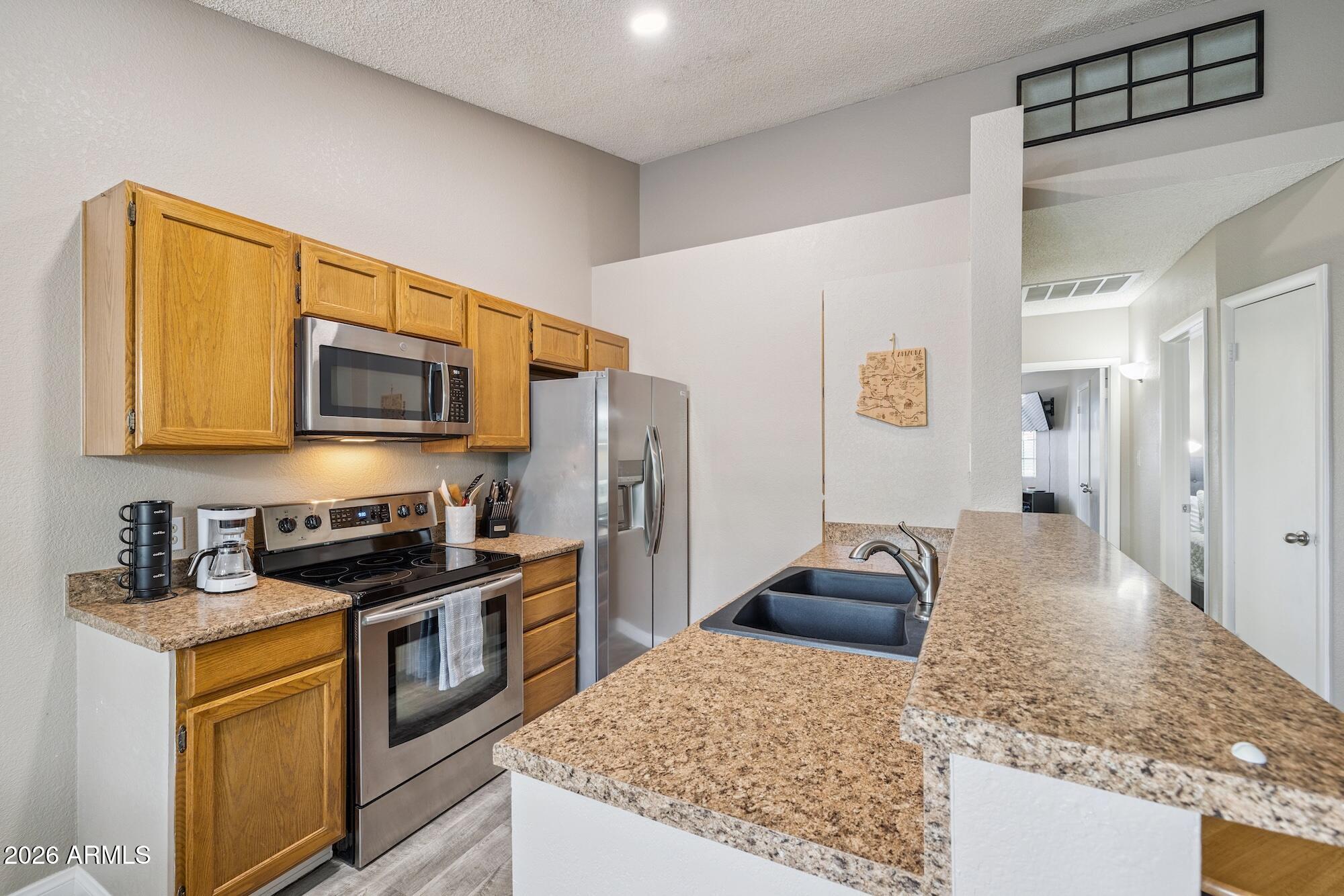 5230 E BROWN Road 204
