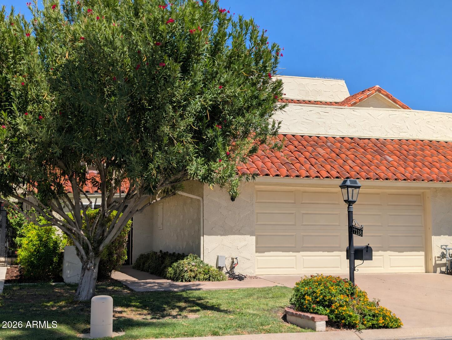 7118 E BUENA TERRA Way - Photo 3
