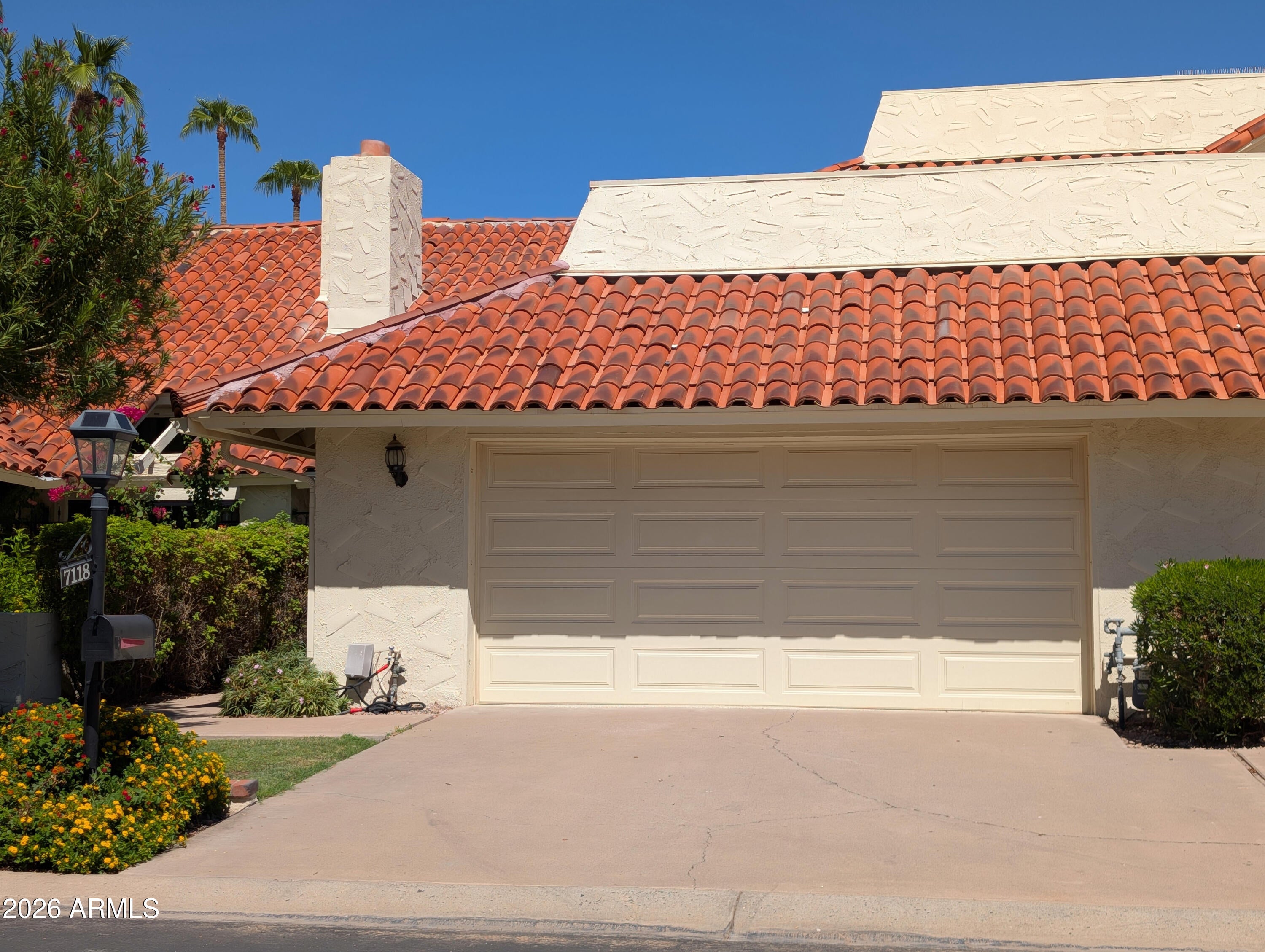 7118 E BUENA TERRA Way - Photo 4