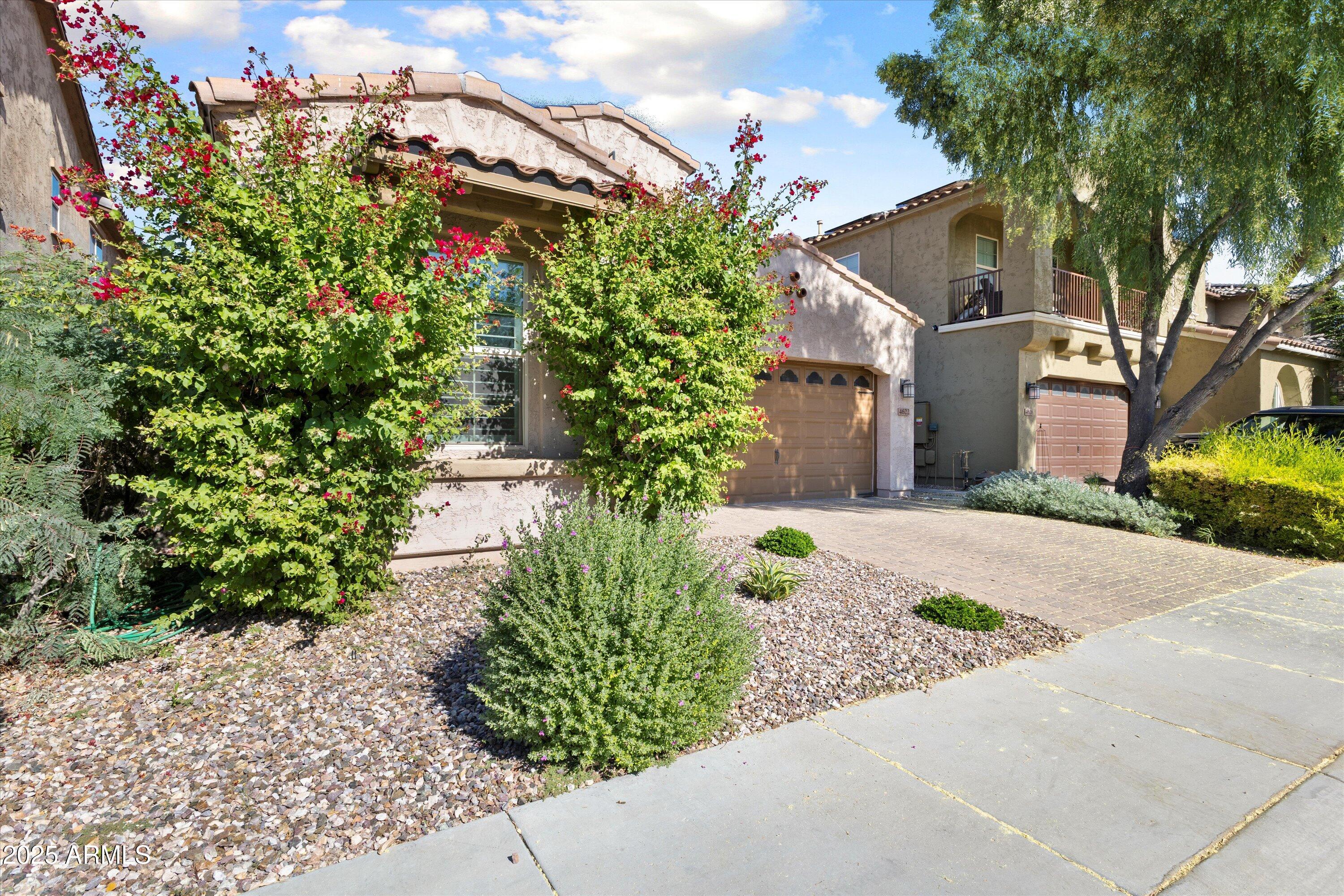 4622 E CASITAS DEL RIO Drive