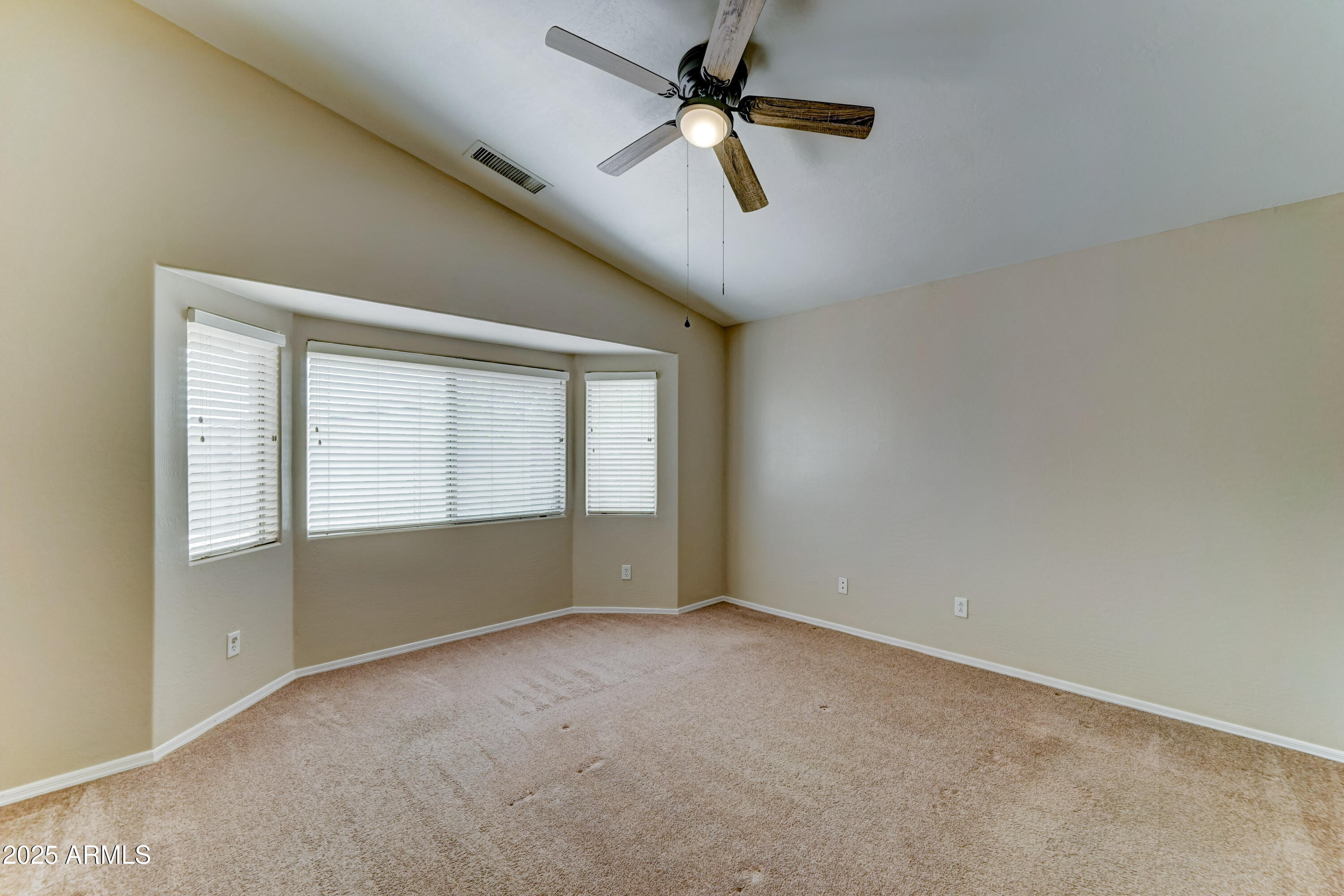 Buckeye, Arizona 85326, United States, 3 Bedrooms Bedrooms, ,2 BathroomsBathrooms,Residential,Pending,126433