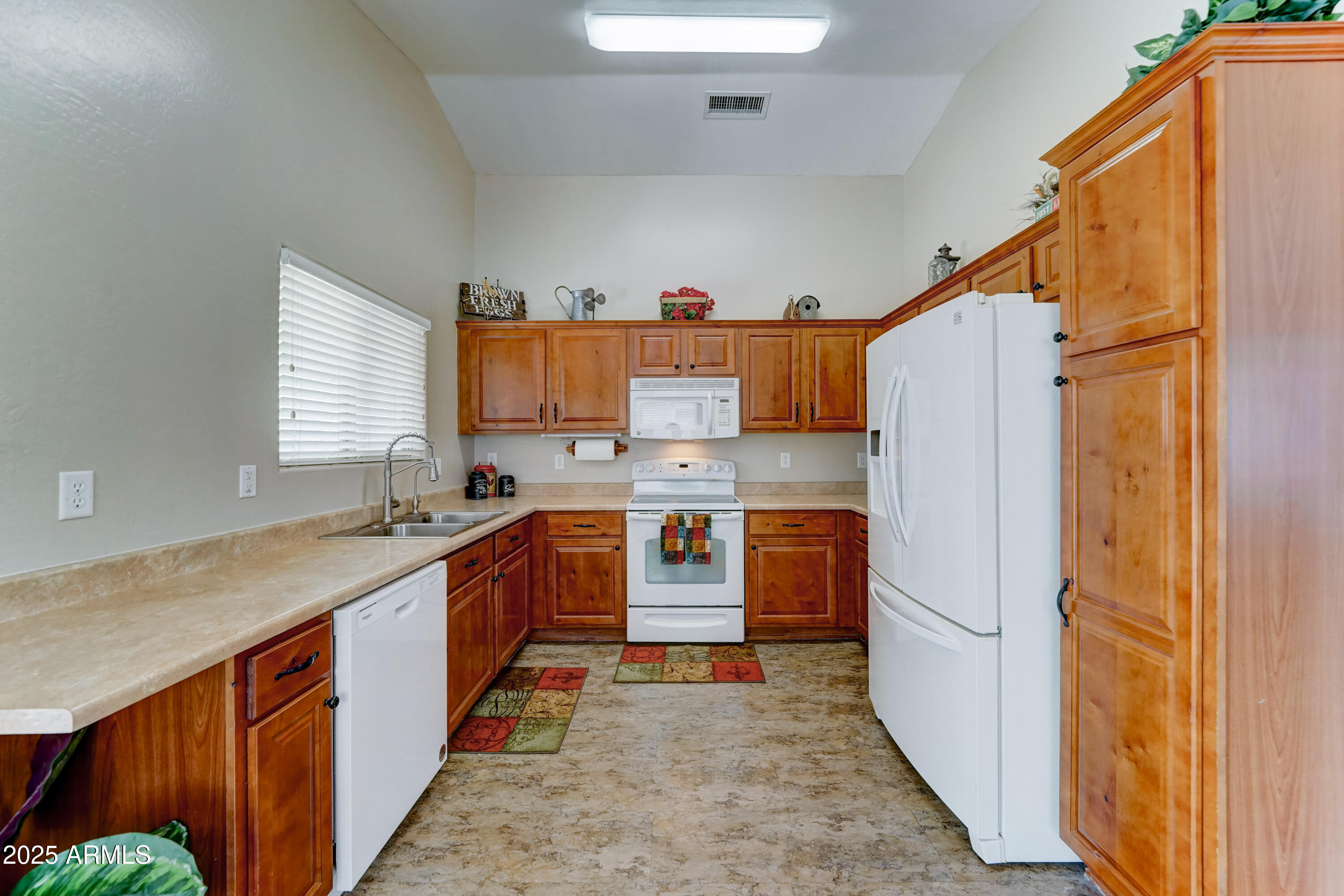 Buckeye, Arizona 85326, United States, 3 Bedrooms Bedrooms, ,2 BathroomsBathrooms,Residential,Pending,126433