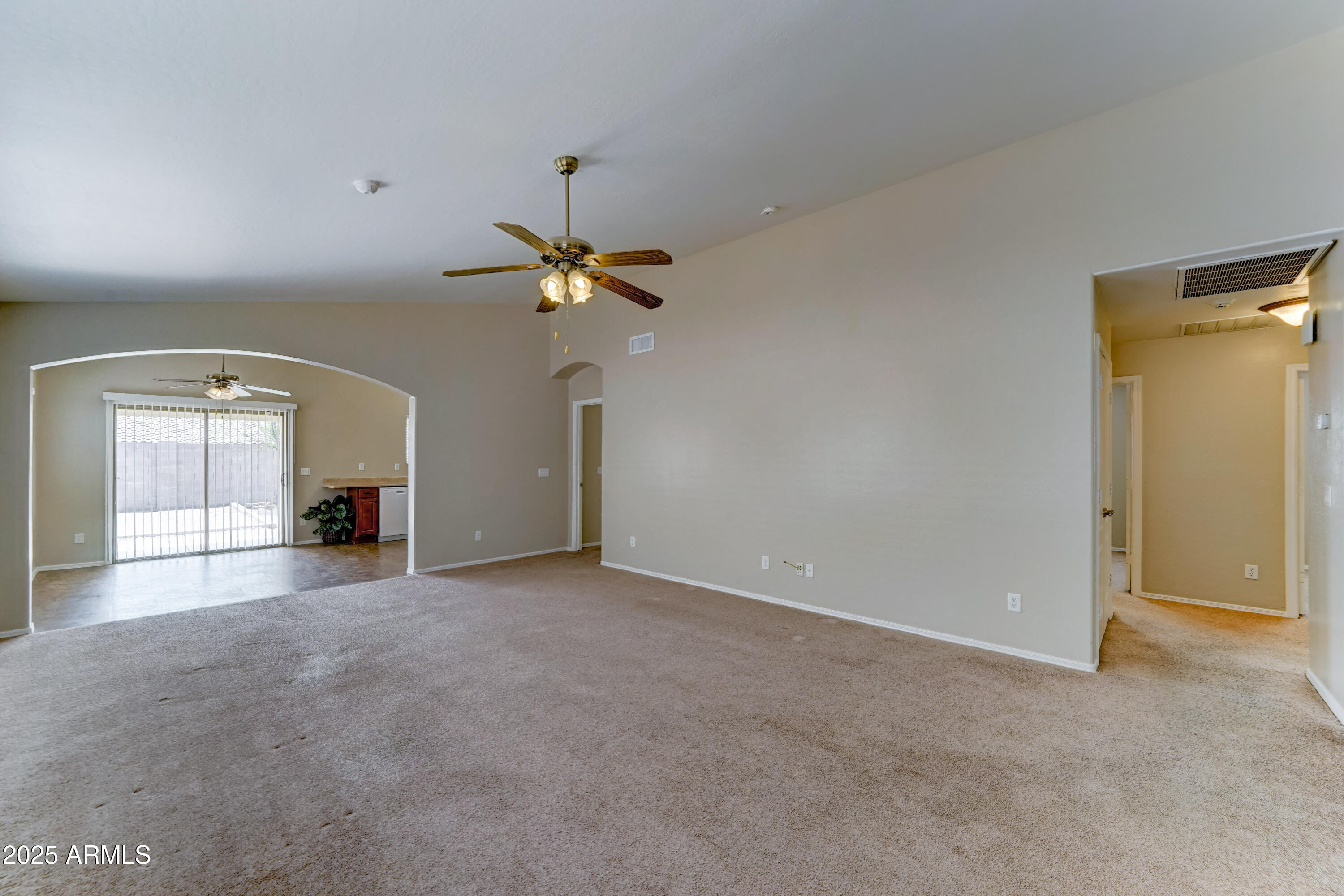 Buckeye, Arizona 85326, United States, 3 Bedrooms Bedrooms, ,2 BathroomsBathrooms,Residential,Pending,126433