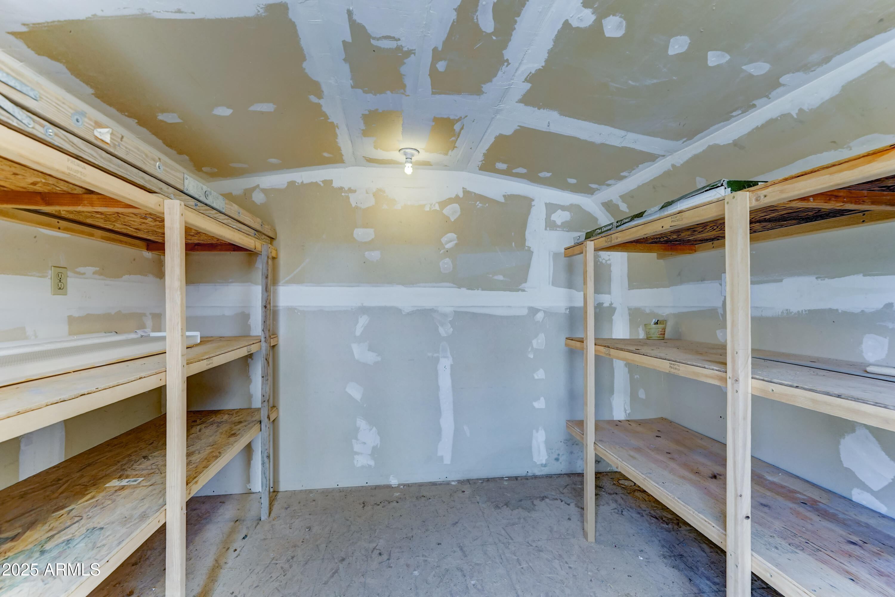 Buckeye, Arizona 85326, United States, 3 Bedrooms Bedrooms, ,2 BathroomsBathrooms,Residential,Pending,126433