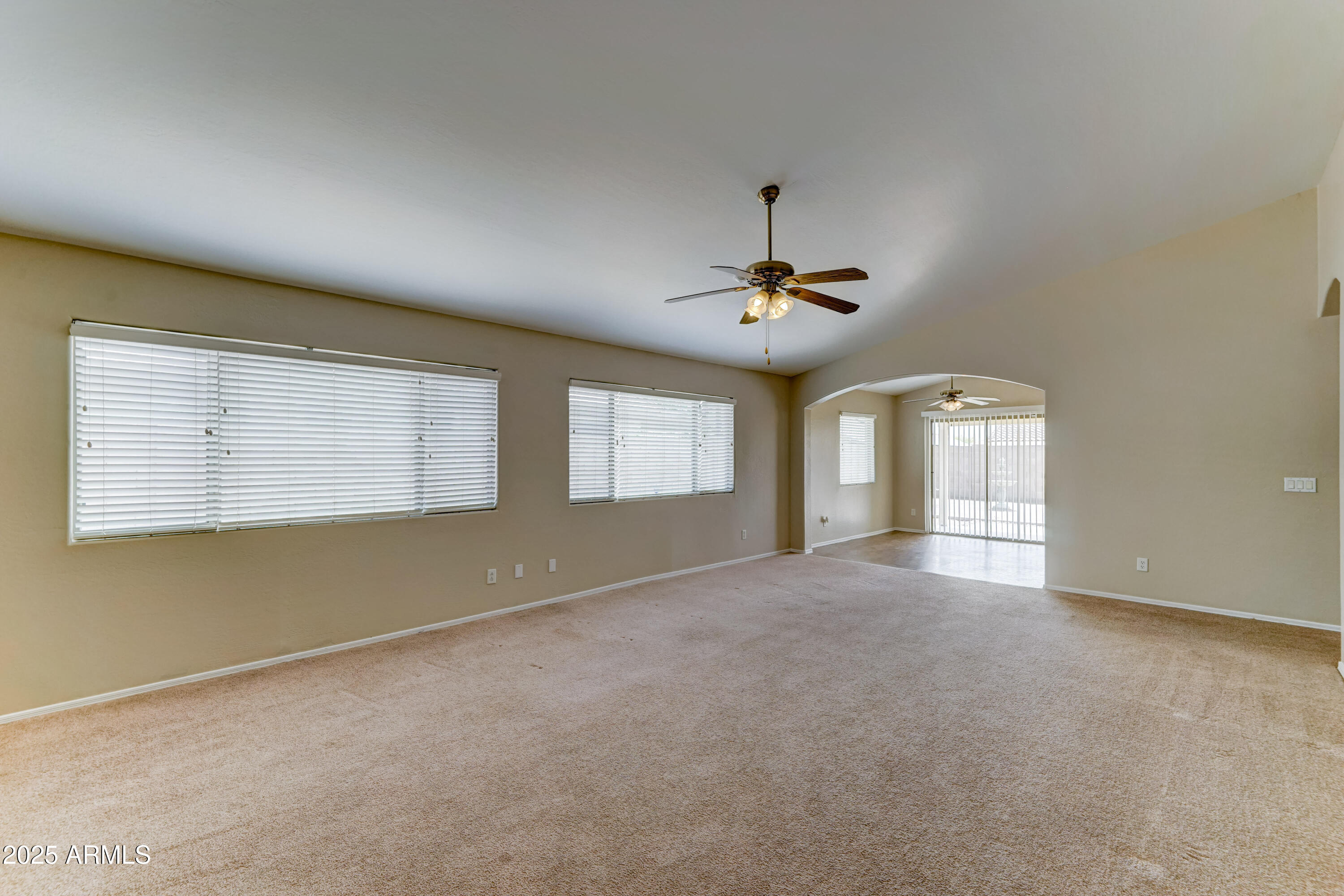 Buckeye, Arizona 85326, United States, 3 Bedrooms Bedrooms, ,2 BathroomsBathrooms,Residential,Pending,126433