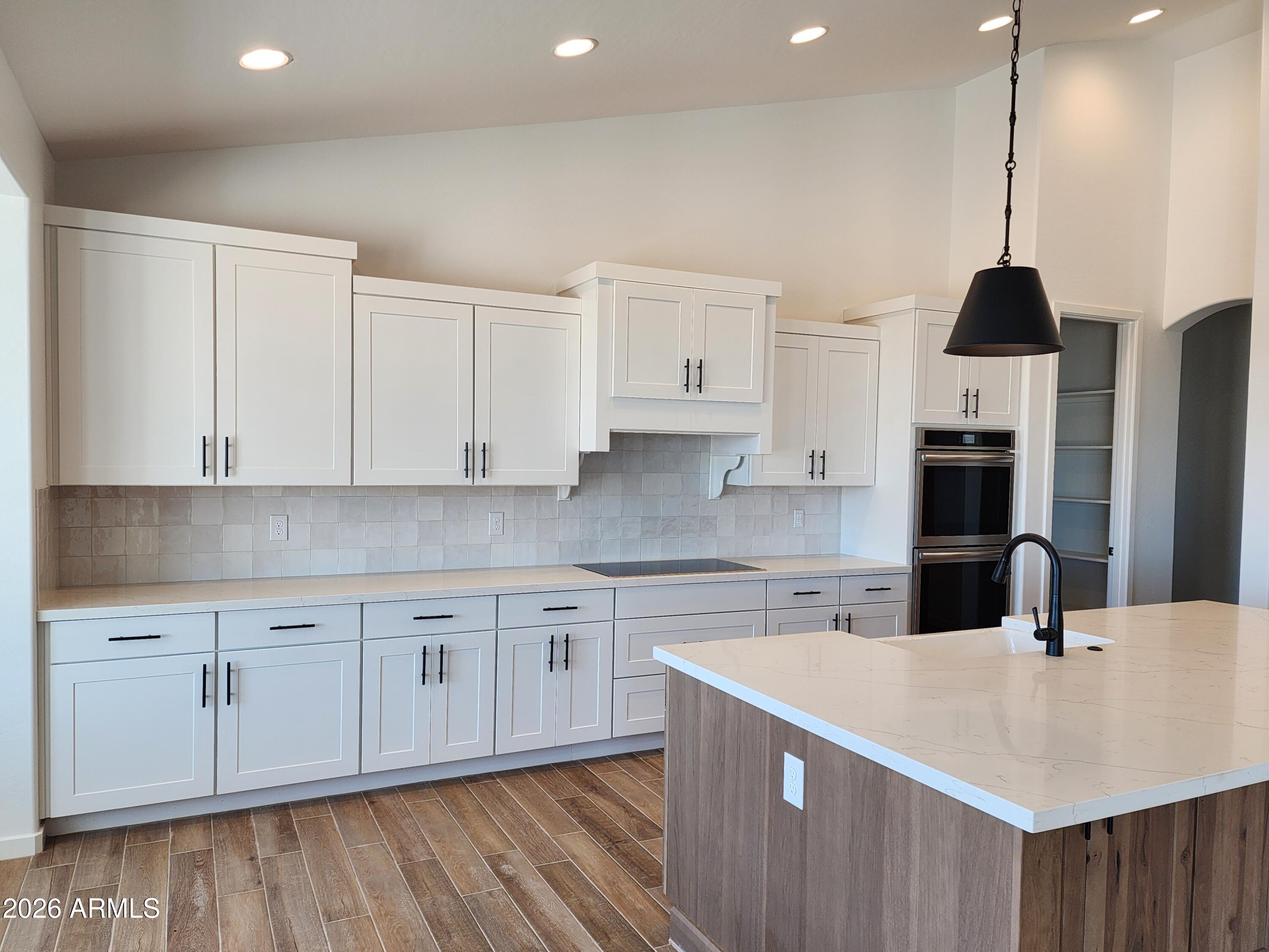 1864 E NEW RIVER Road