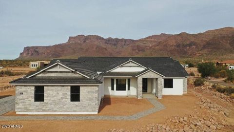 1864 E NEW RIVER Road Phoenix AZ 85086