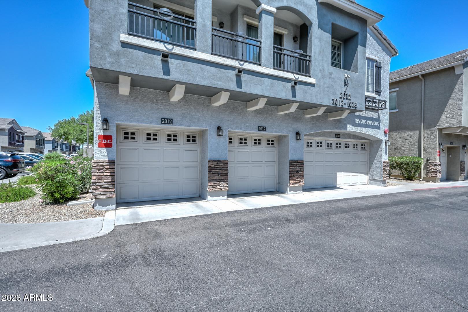 2150 W ALAMEDA Road W 2012