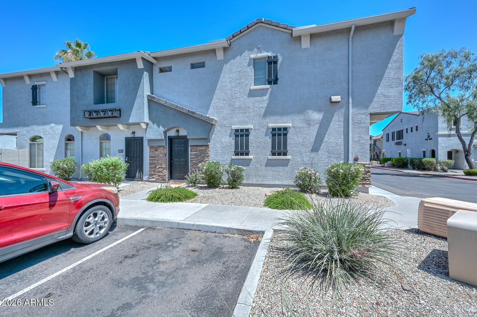 2150 W ALAMEDA Road W 2012