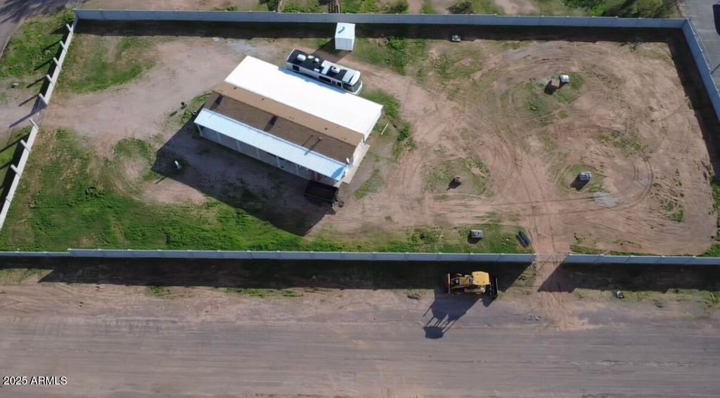 Photo of 1975 W Smoketree Street, Apache Junction, AZ 85120 (MLS # 6952238)