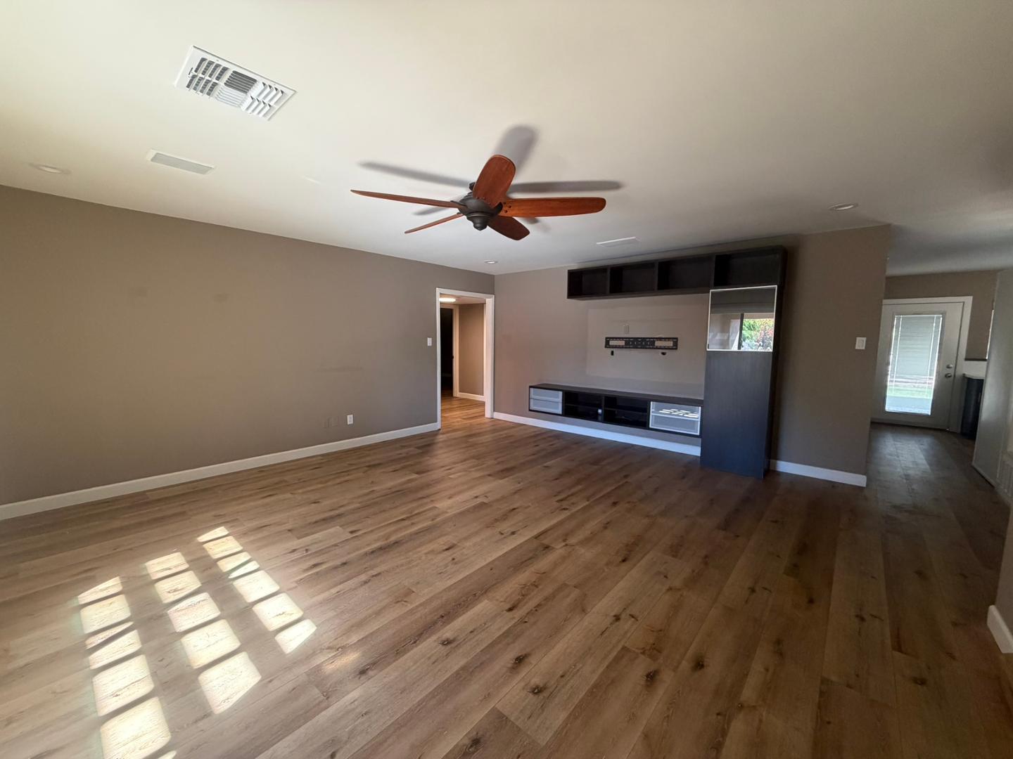 9225 N Arroya Vista Drive W