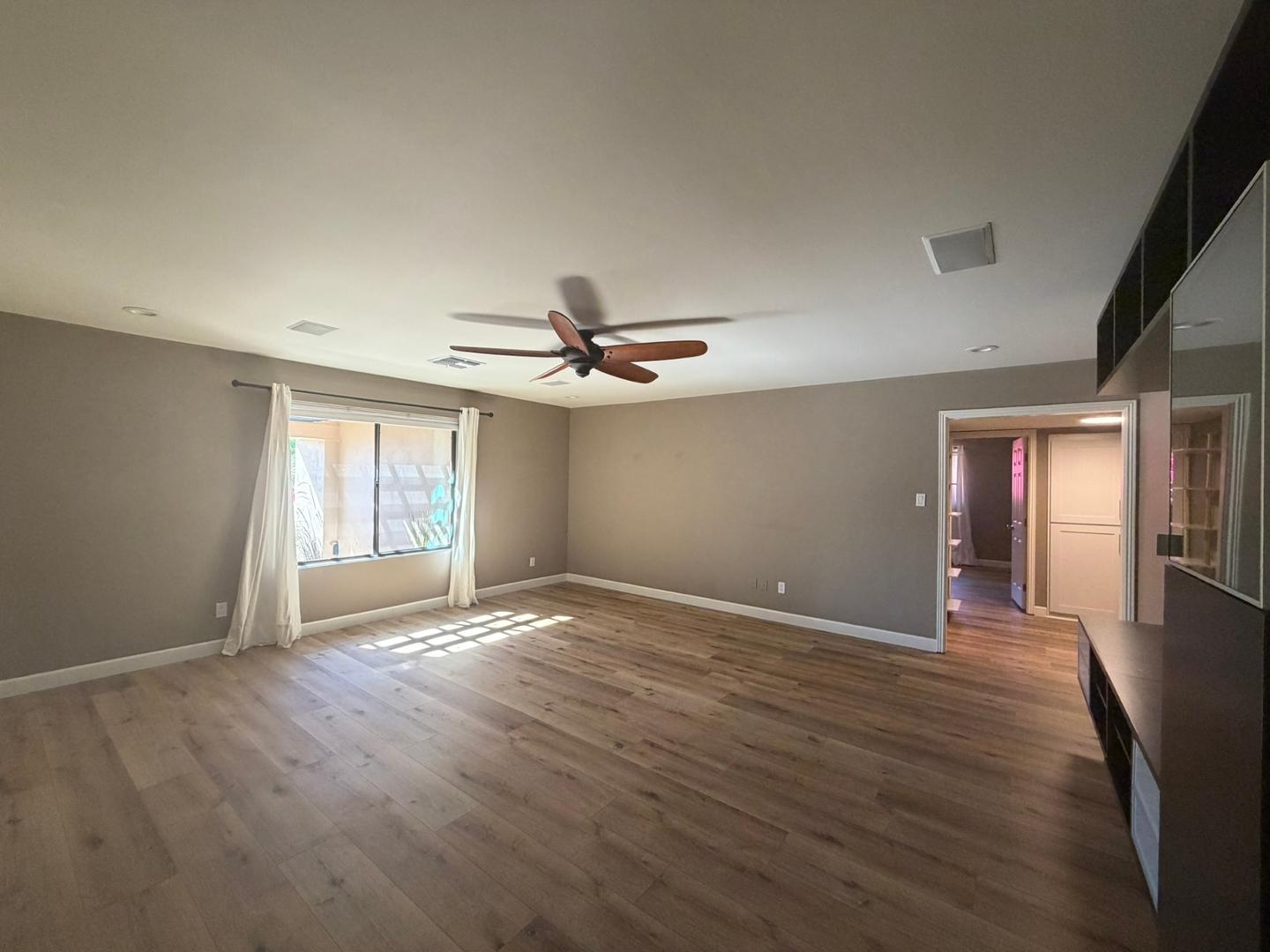 9225 N Arroya Vista Drive W