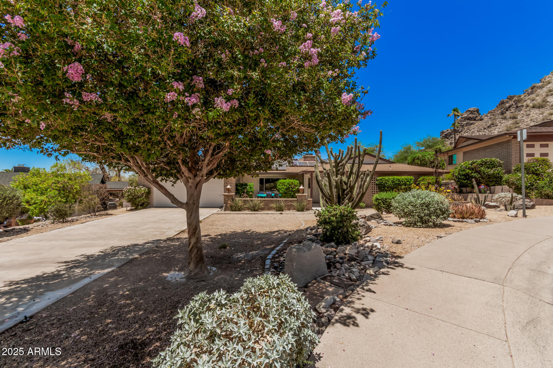 Homes 2 6802 N 26th Street
