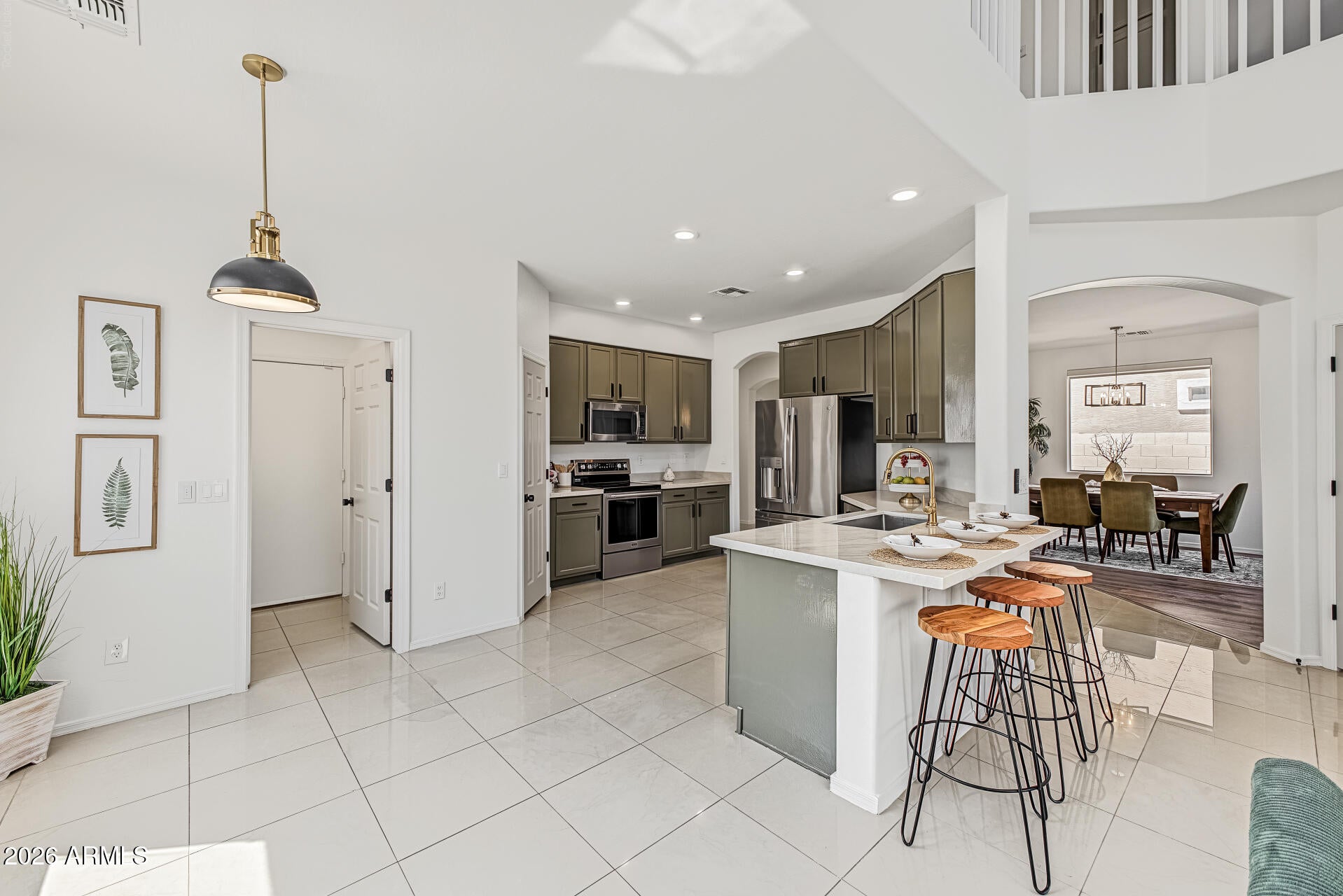 15324 W ROANOKE Avenue