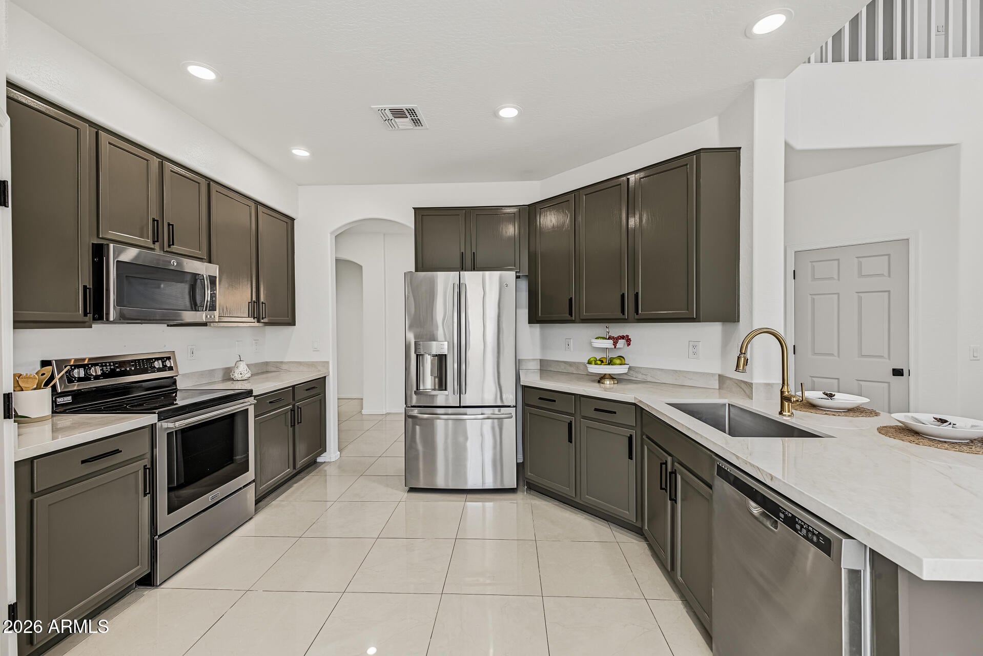 15324 W ROANOKE Avenue