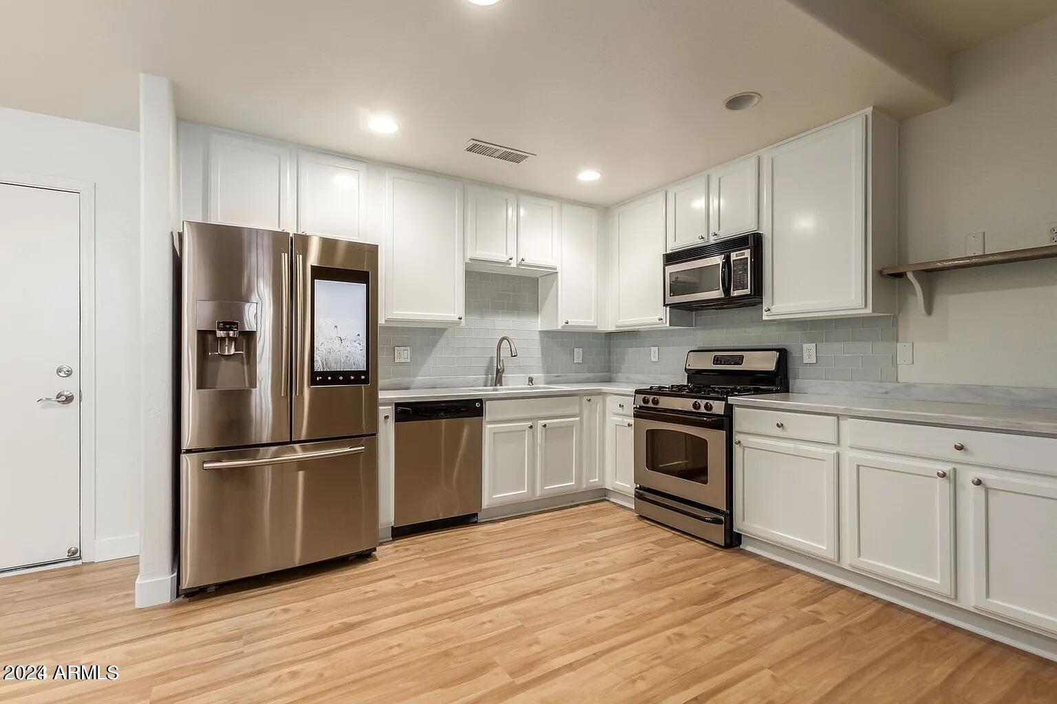 3447 E Lance Lane