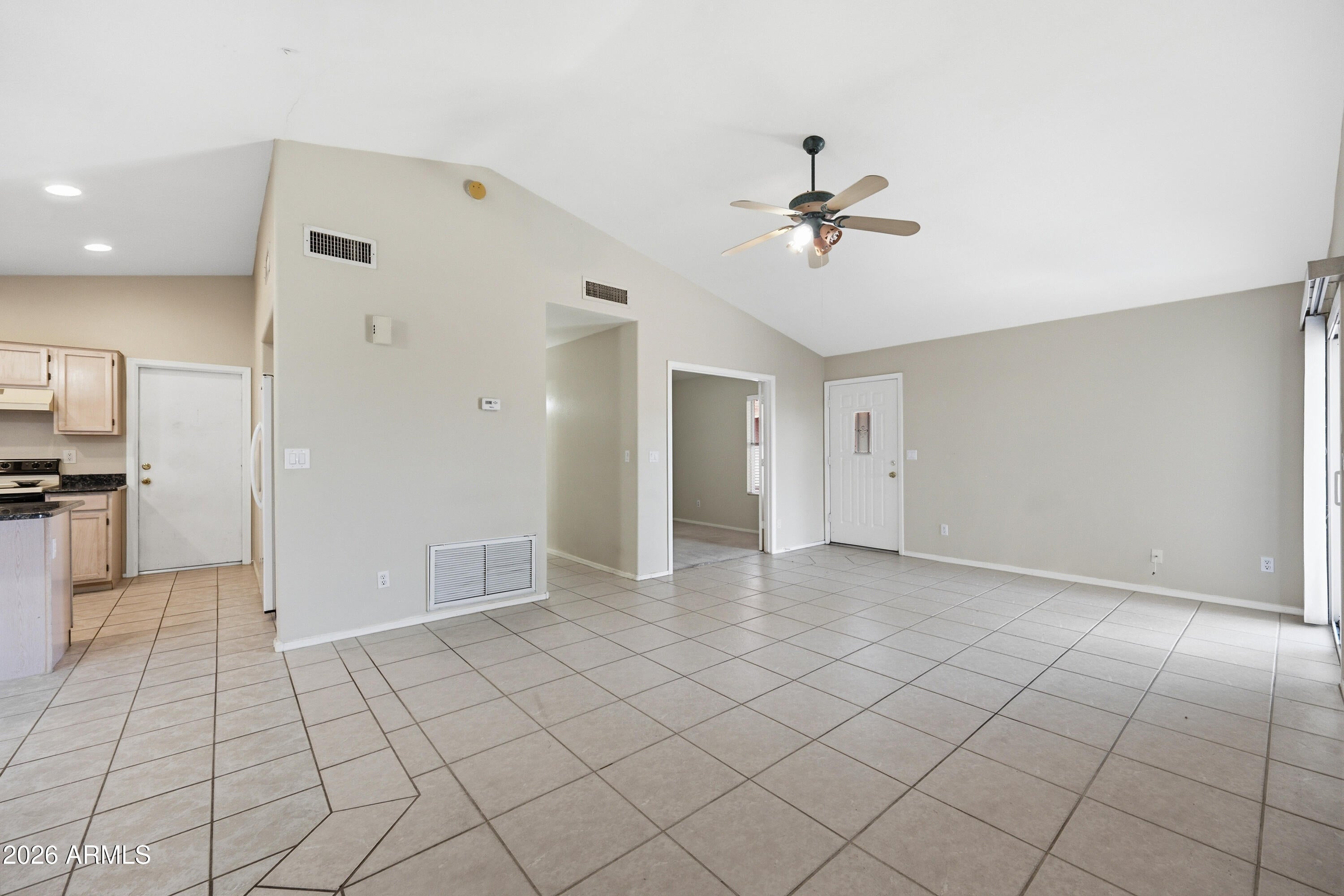 1025 W JEANINE Drive
