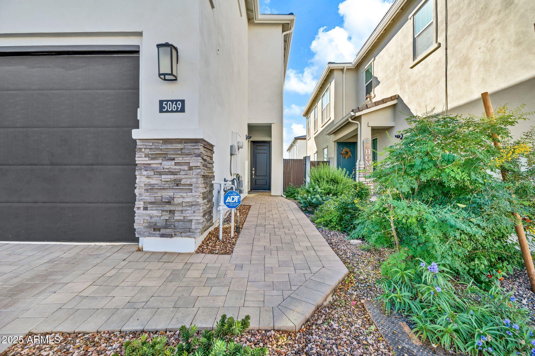 5069 E ANDERSON Drive