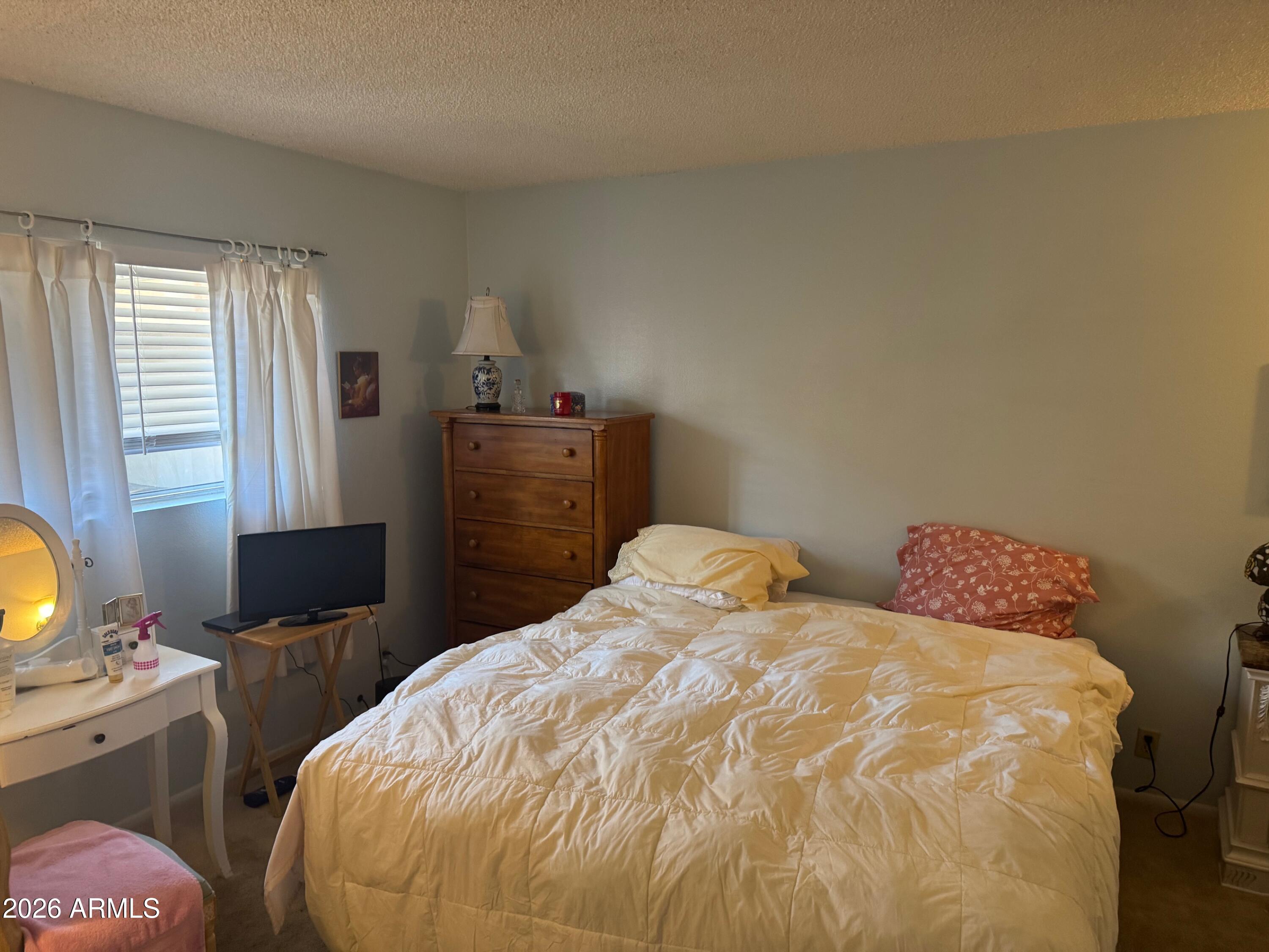 1320 E BETHANY HOME Road 86