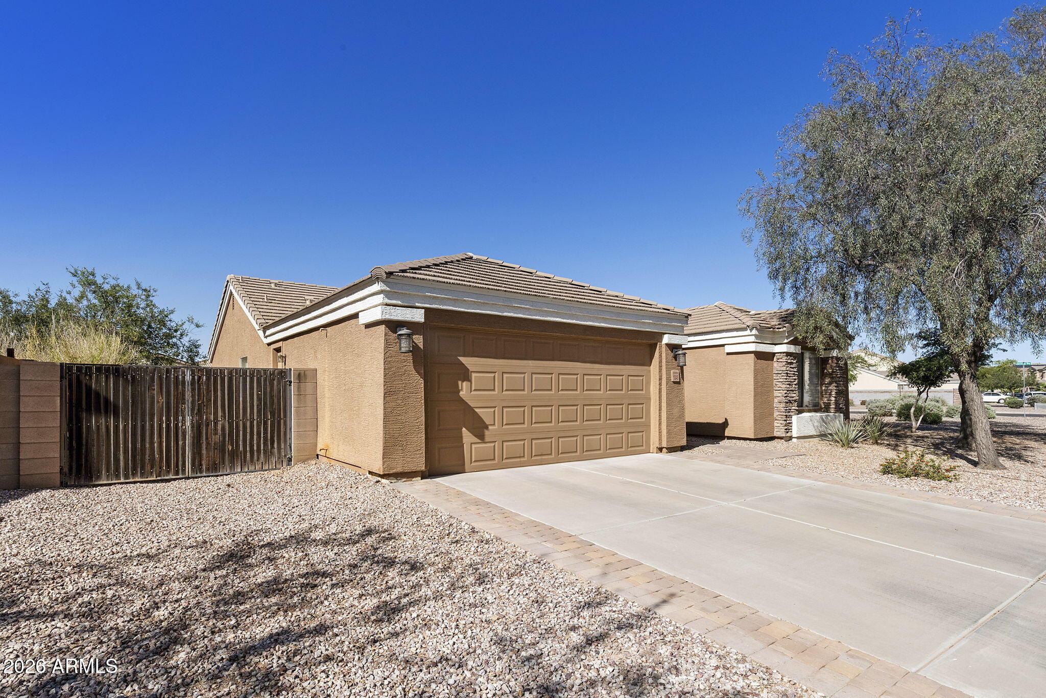 1243 W CASTLE Drive