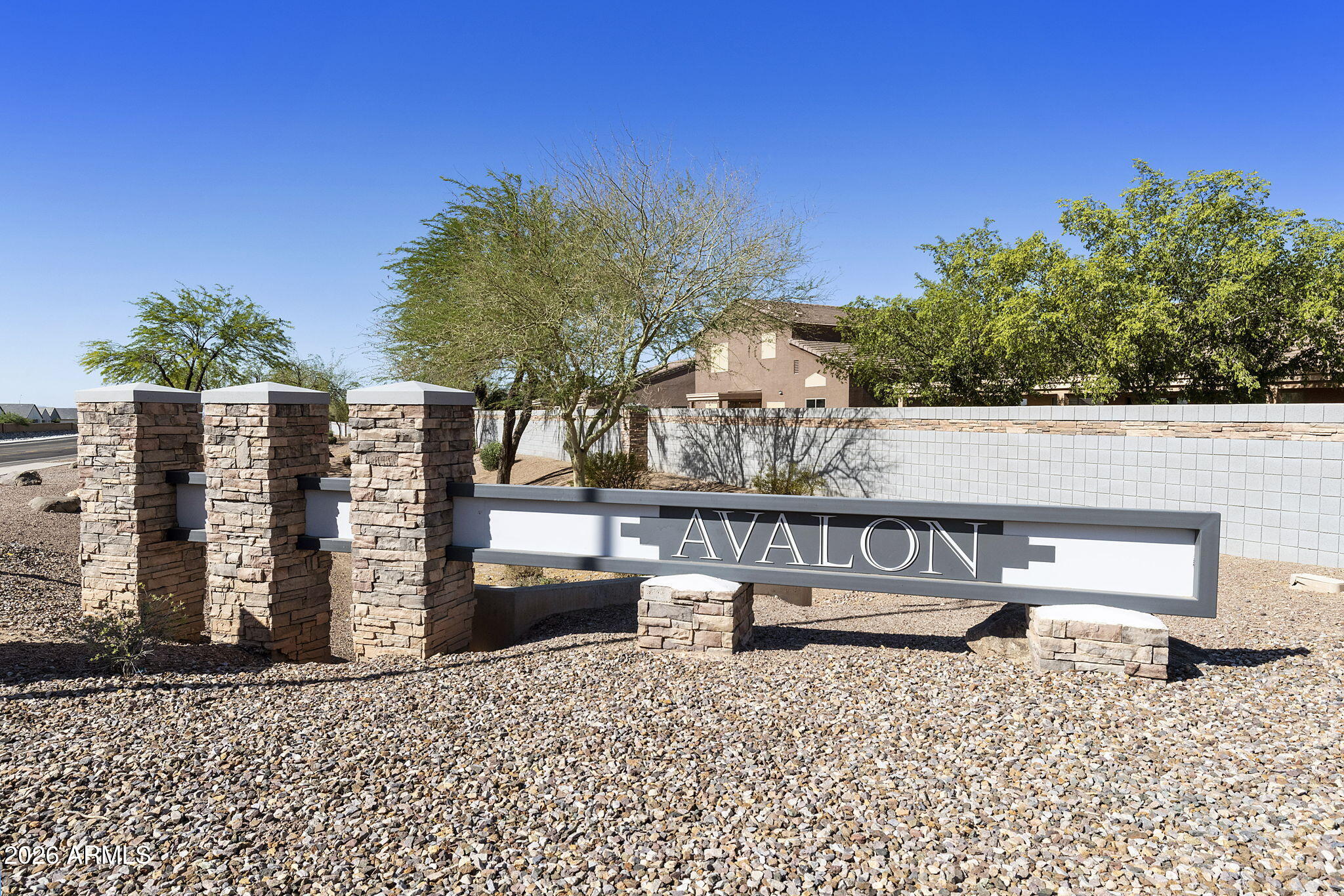 1243 W CASTLE Drive