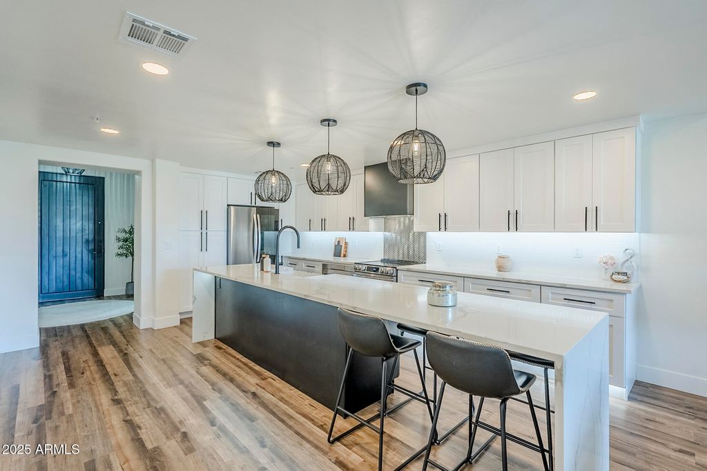 Photo of 36601 N Mule Train Road #D1, Carefree, AZ 85377 (MLS # 6860662)