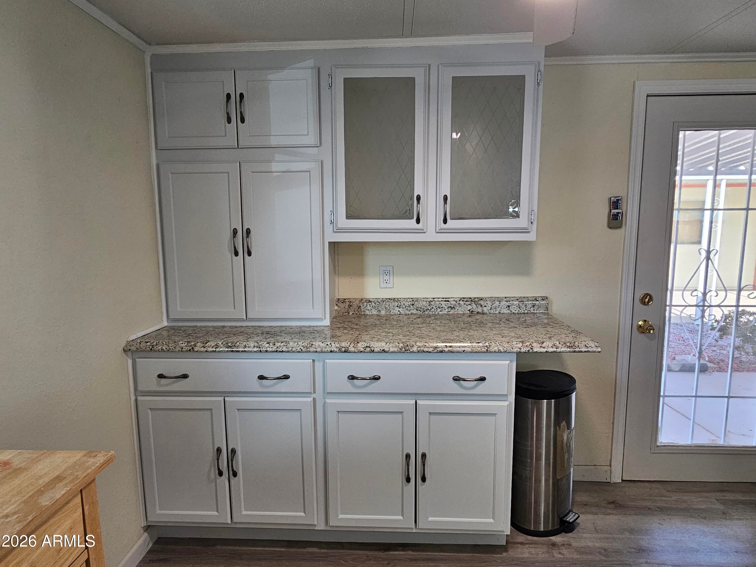 3405 S Tomahawk Road -- 301