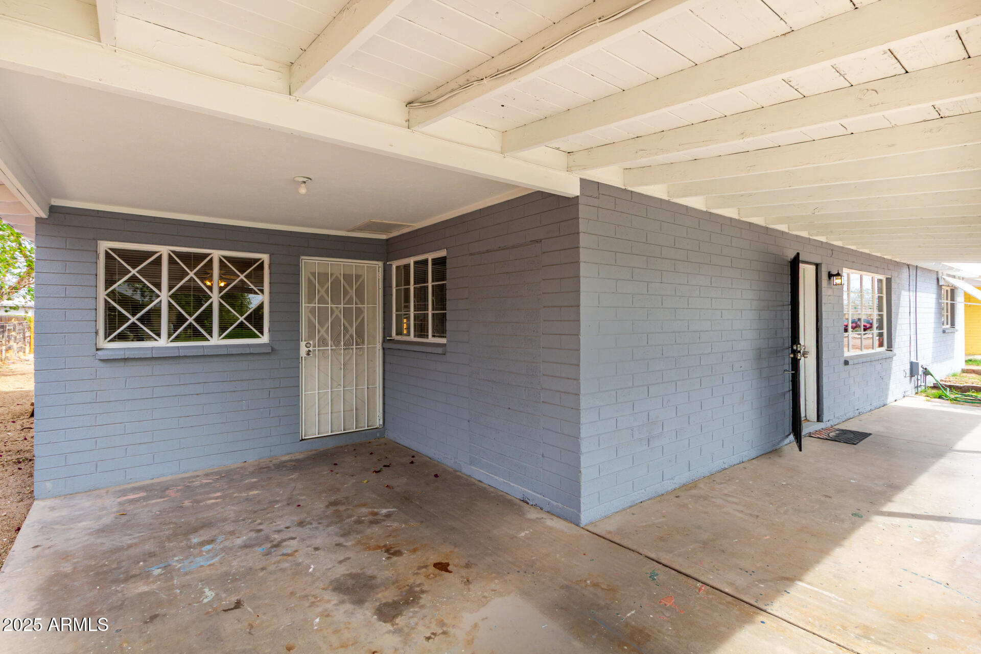 461 N PECAN --