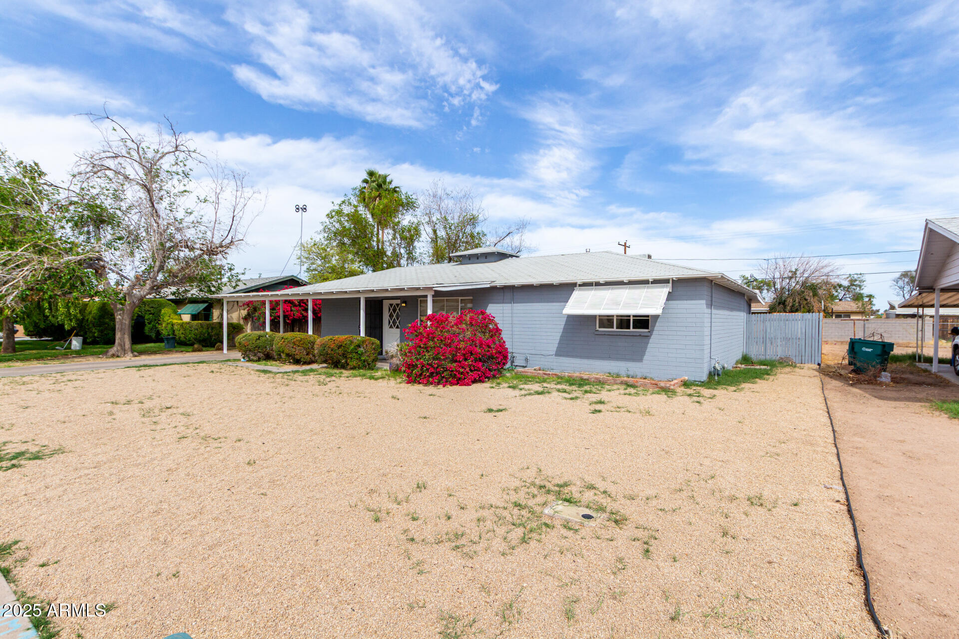 461 N PECAN --
