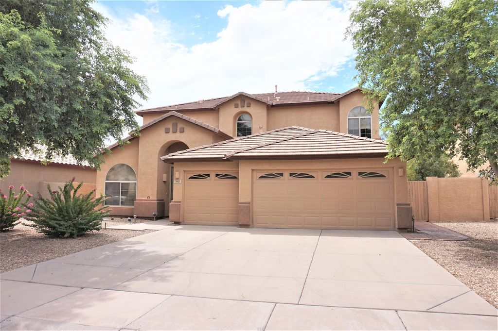 Photo of 562 N Kimberlee Way, Chandler, AZ 85225 (MLS # 6924865)